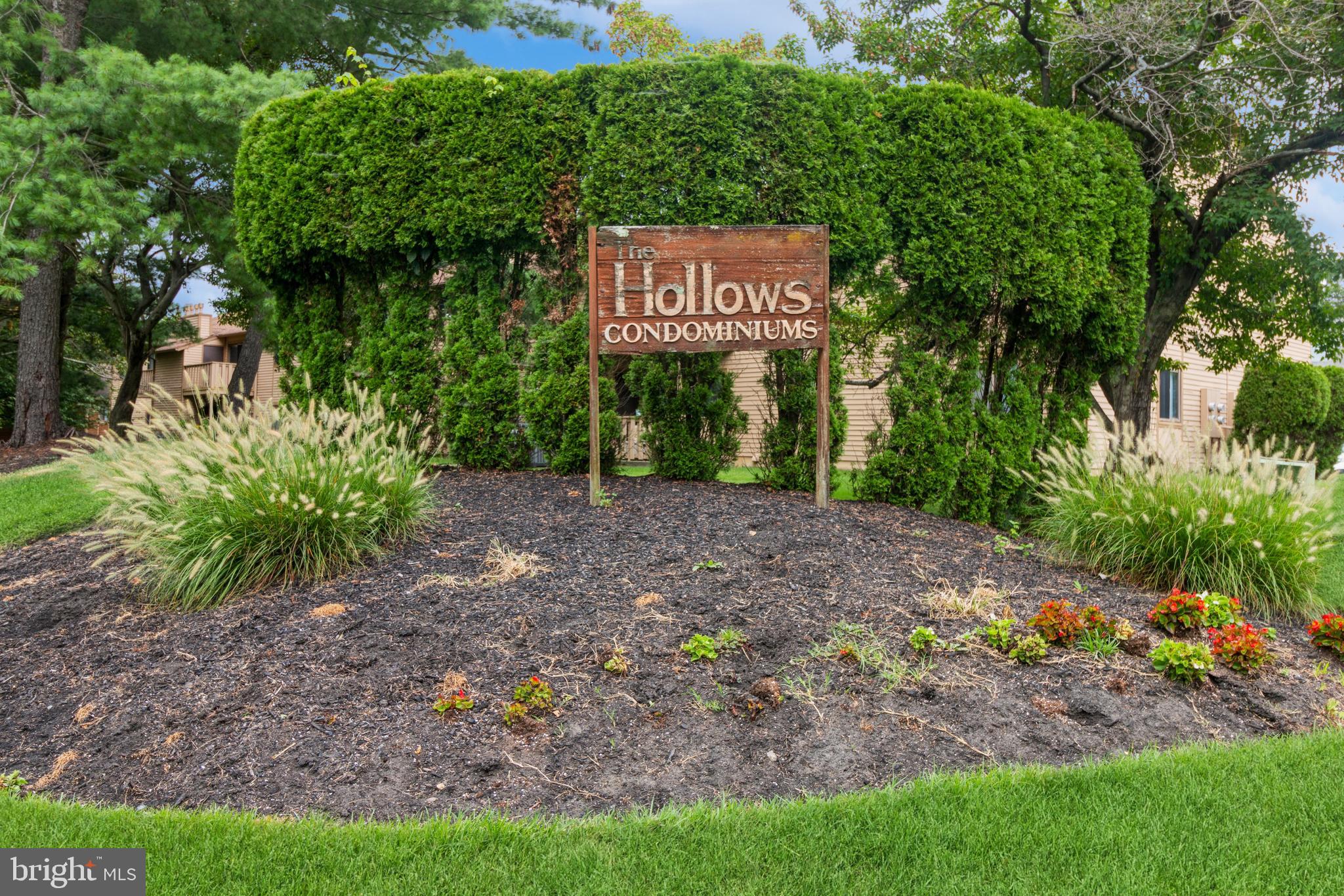 HOLLOWS - Residential Lease