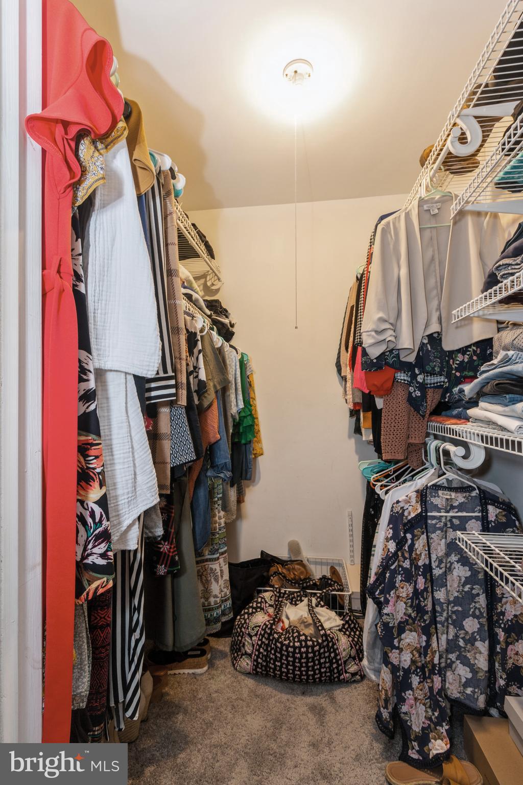 HOLLOWS - Residential Lease