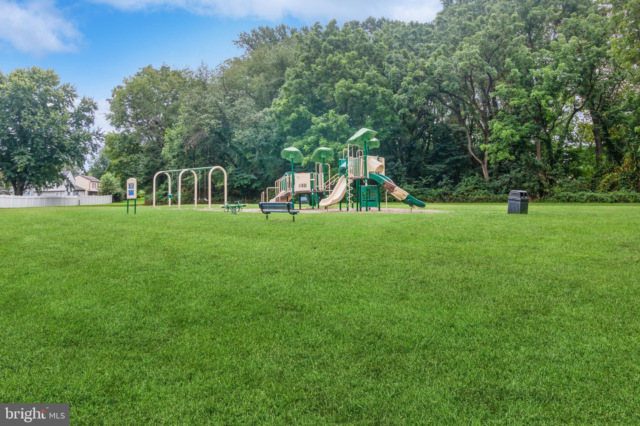 HOLLOWS - Residential Lease