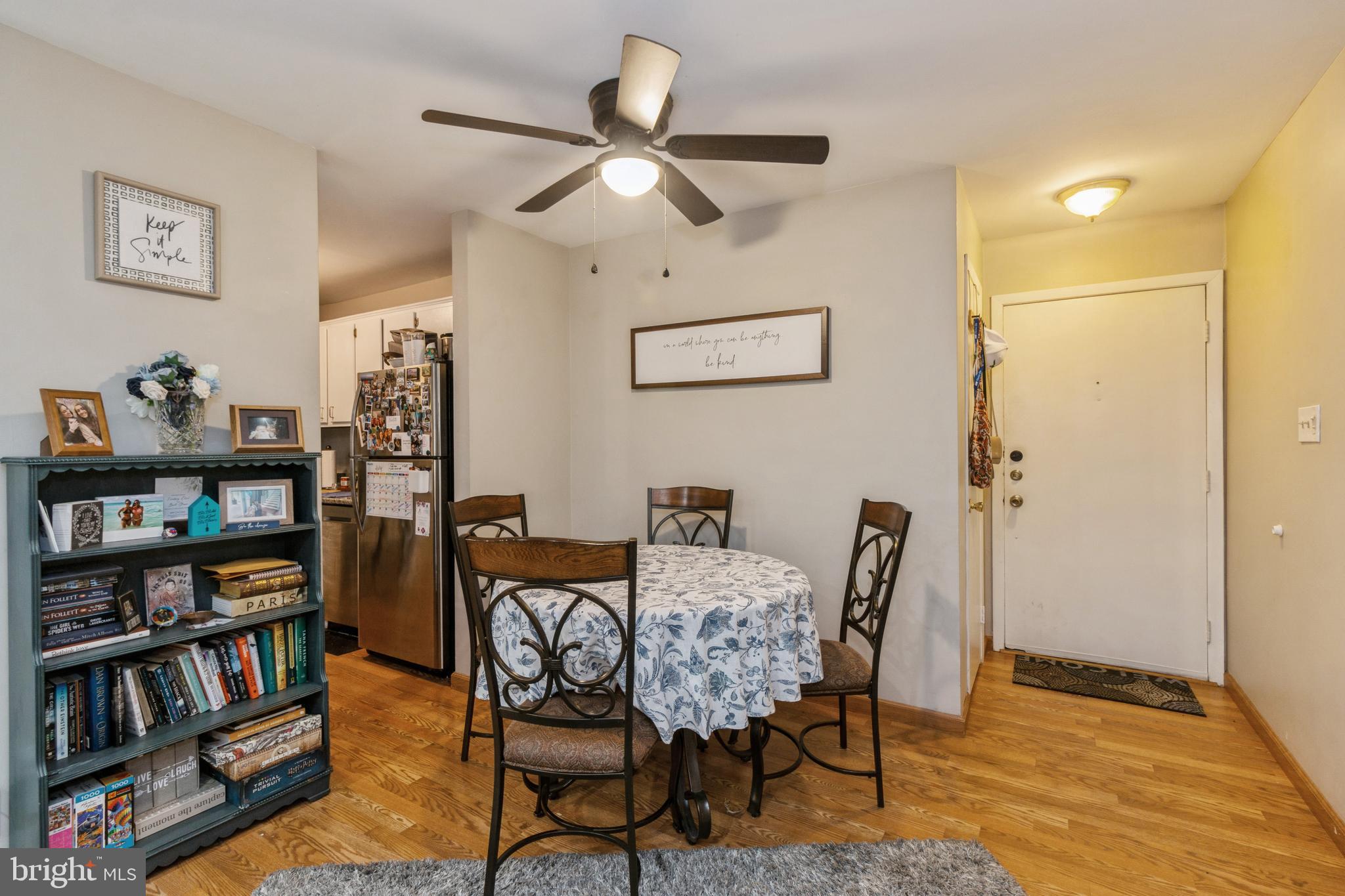 HOLLOWS - Residential Lease