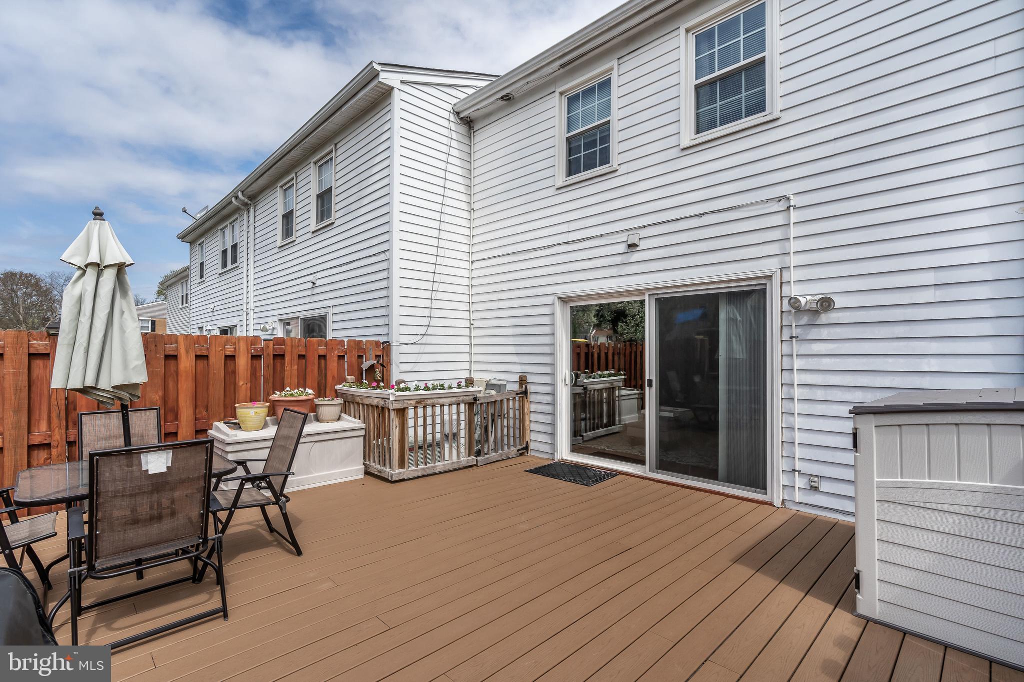 CROFTON SQUARE - Residential