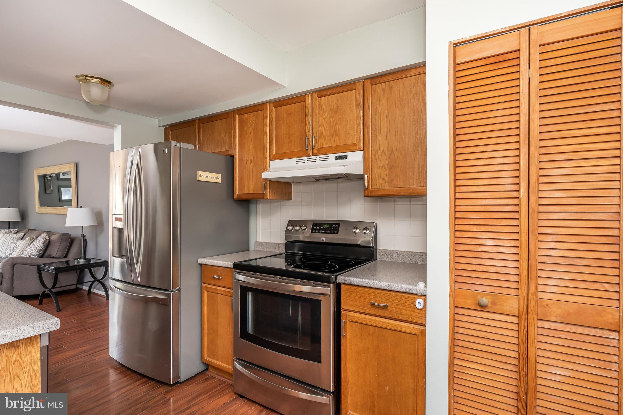 CROFTON SQUARE - Residential