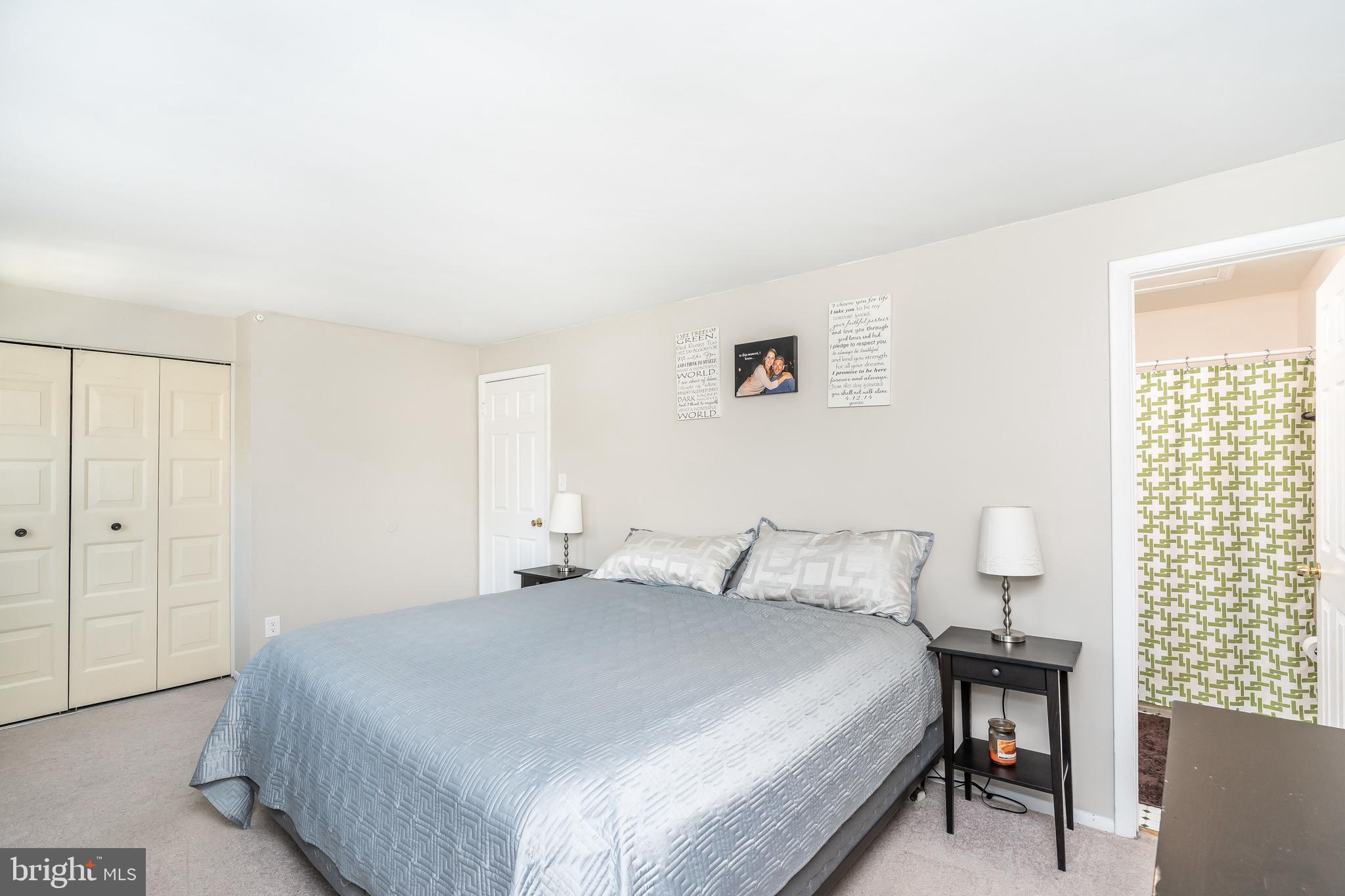 CROFTON SQUARE - Residential