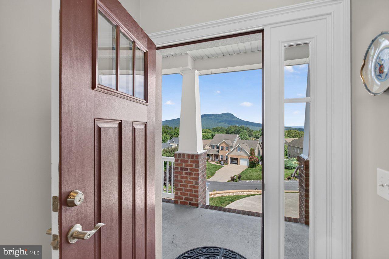 1540 MARIGOLD CIRCLE