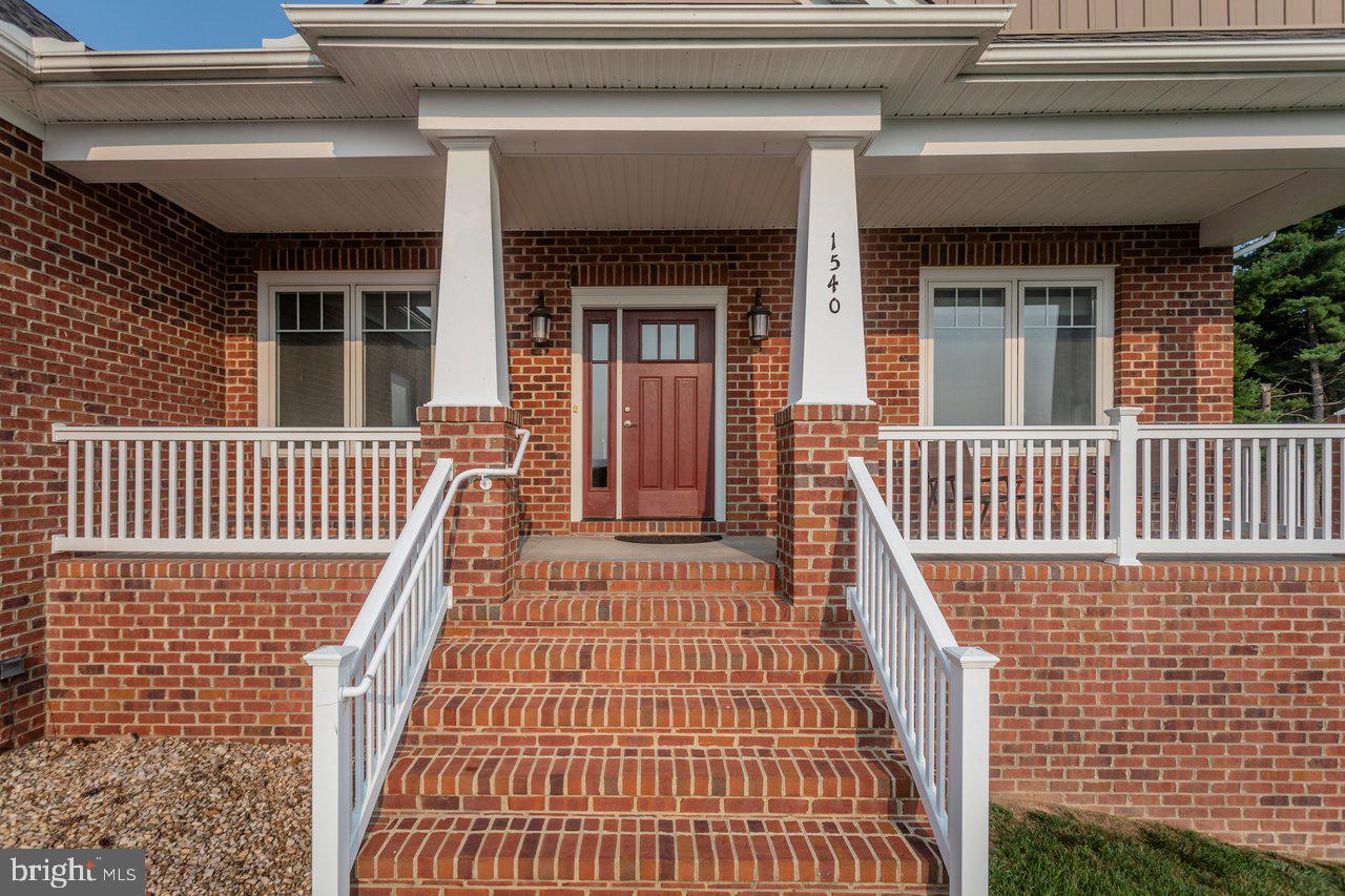 1540 MARIGOLD CIRCLE