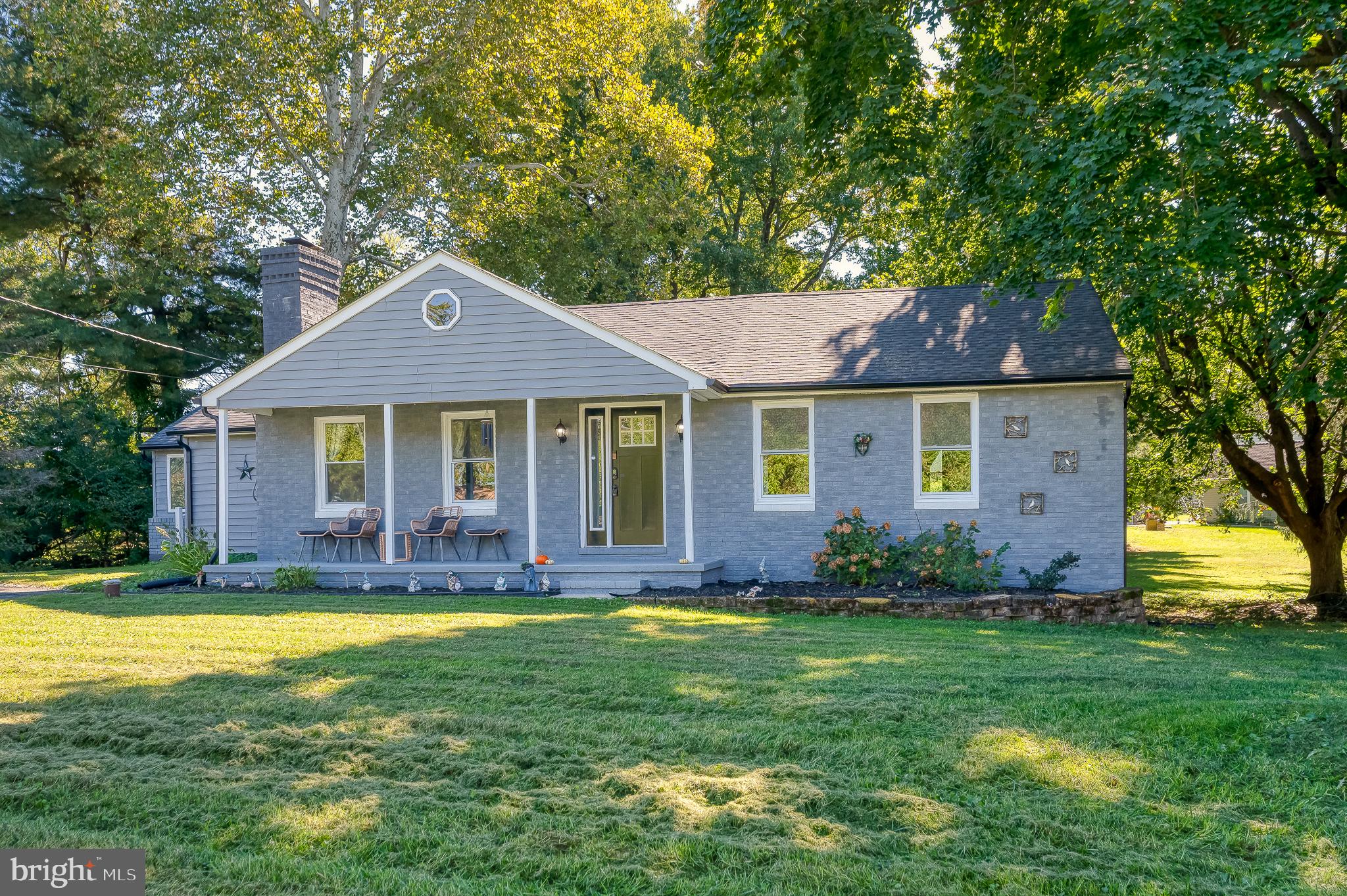 5 WOODSIDE DRIVE