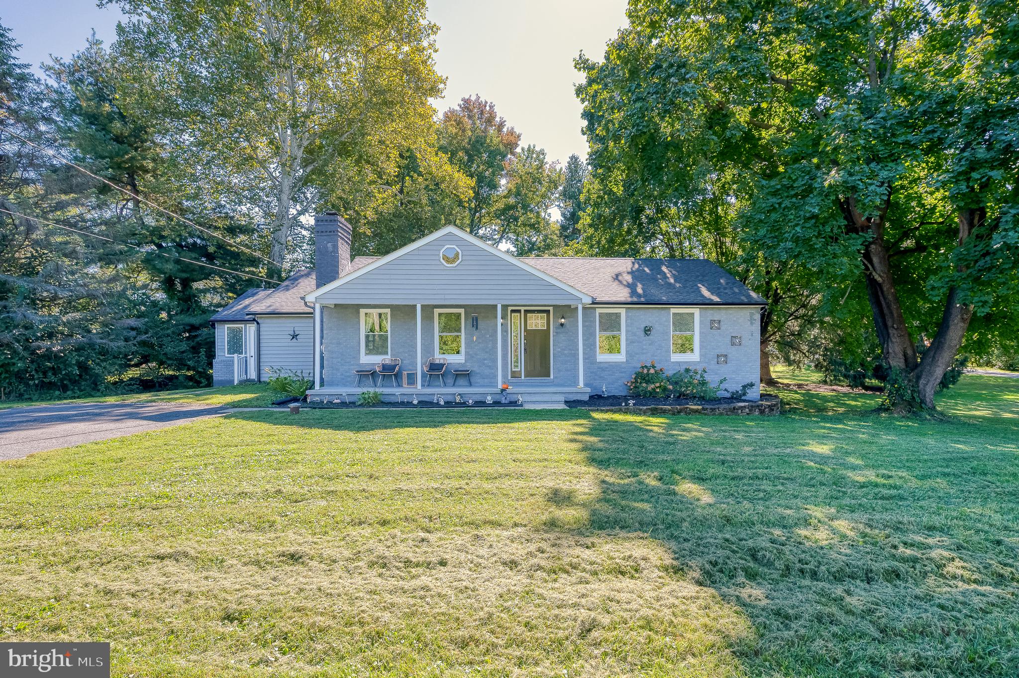 5 WOODSIDE DRIVE