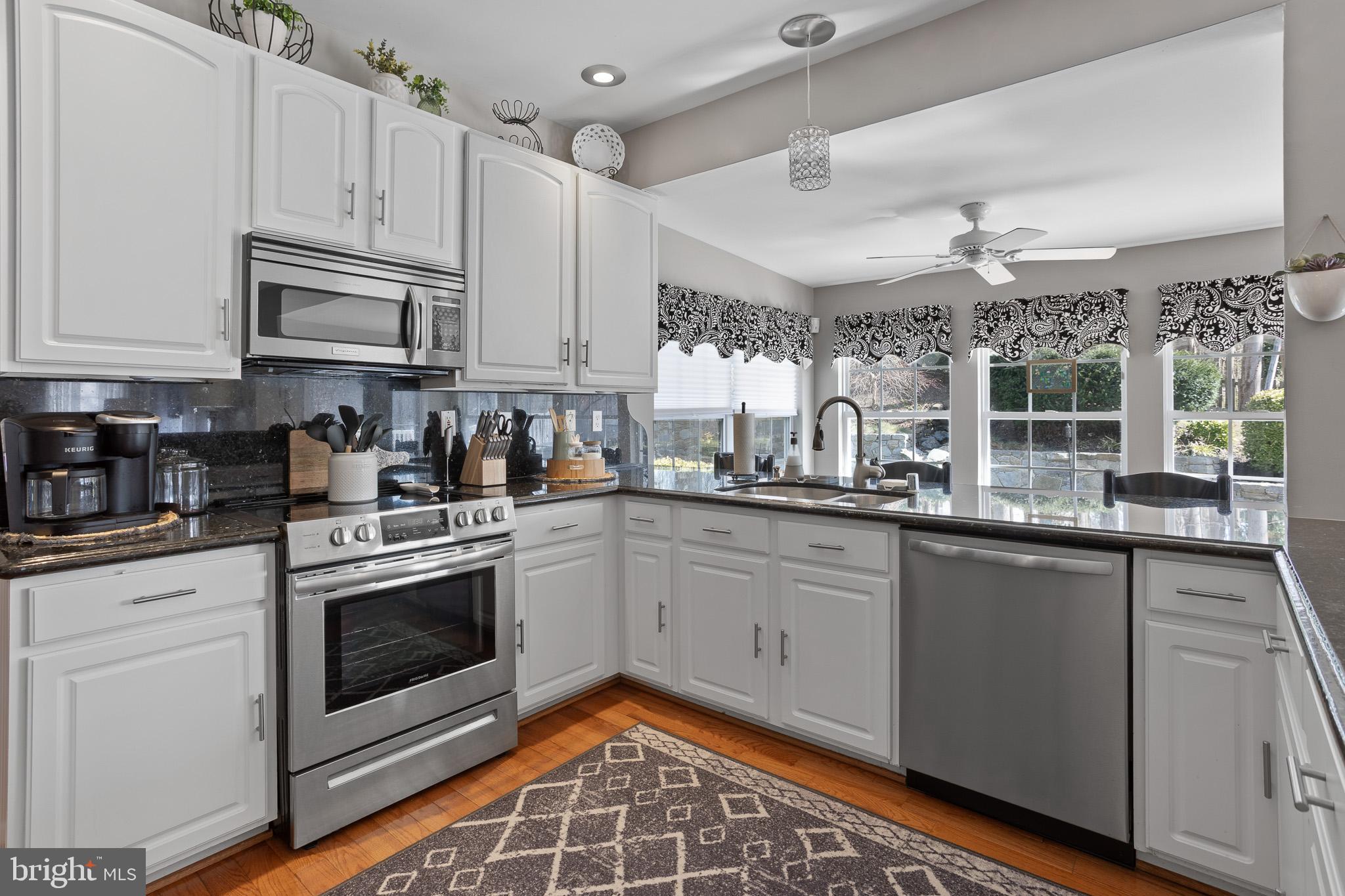 BAYVIEW HILLS - Residential