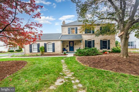 1030 BEECH AVENUE HERSHEY PA 17033