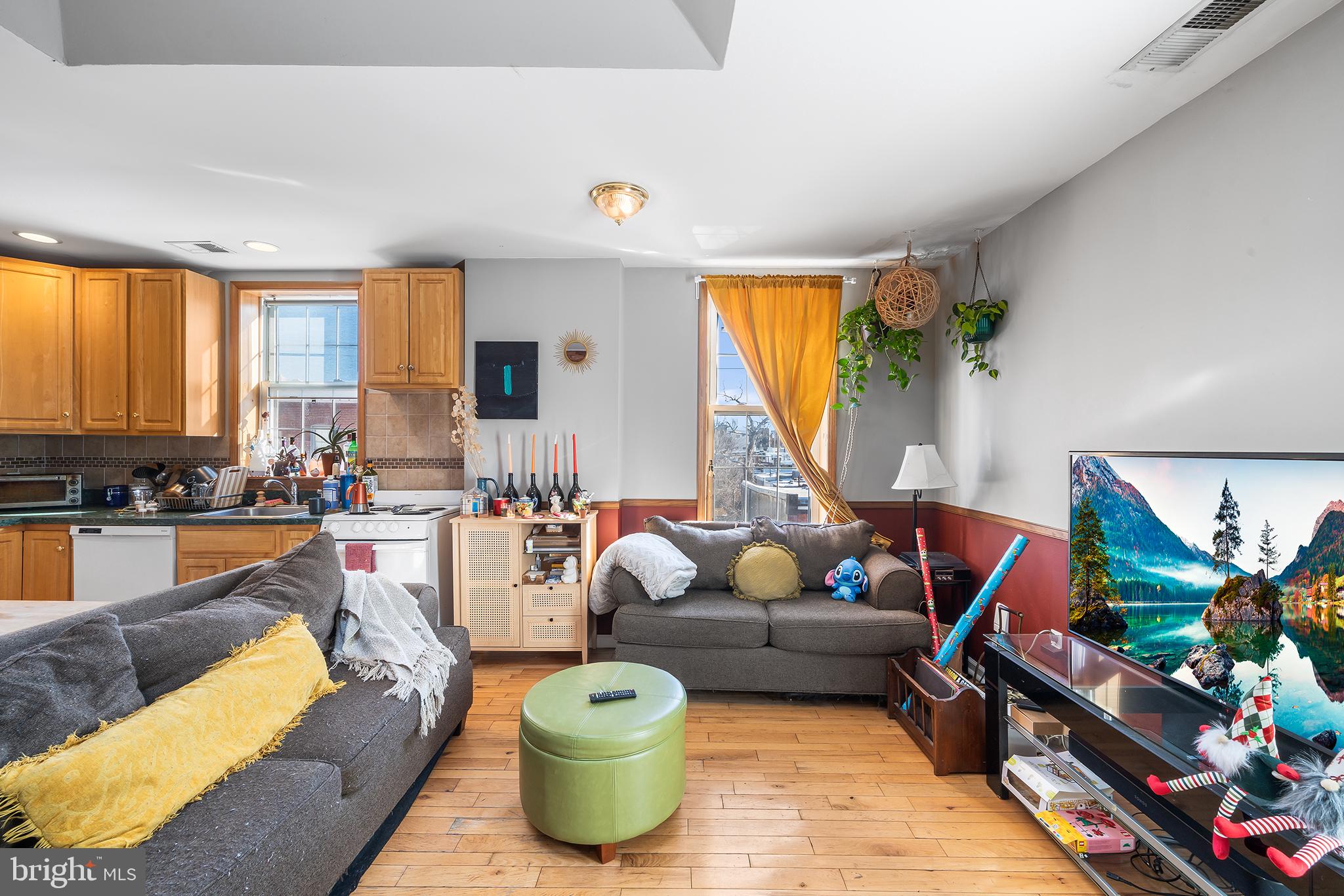 FAIRMOUNT - Residential Income