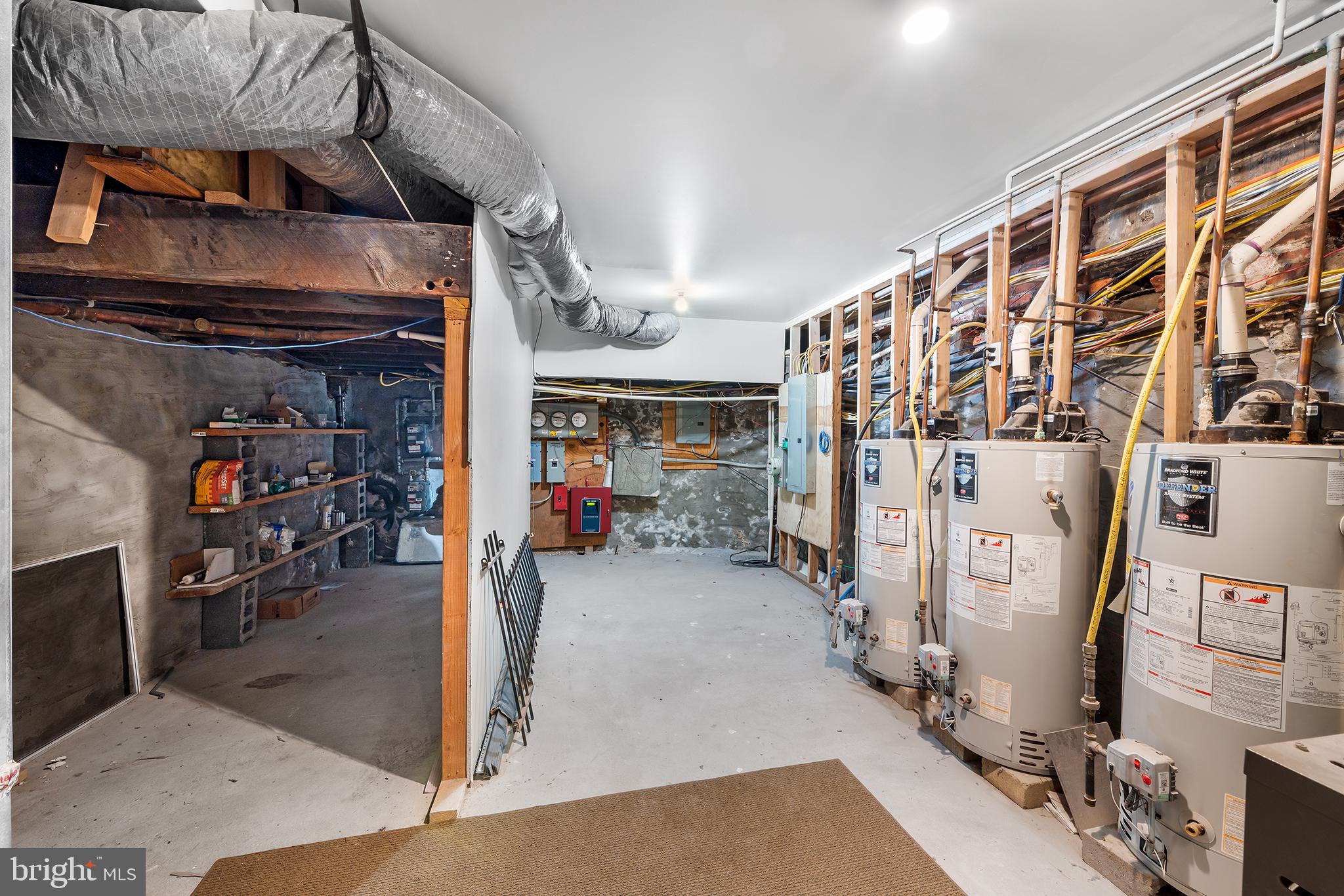 FAIRMOUNT - Residential Income