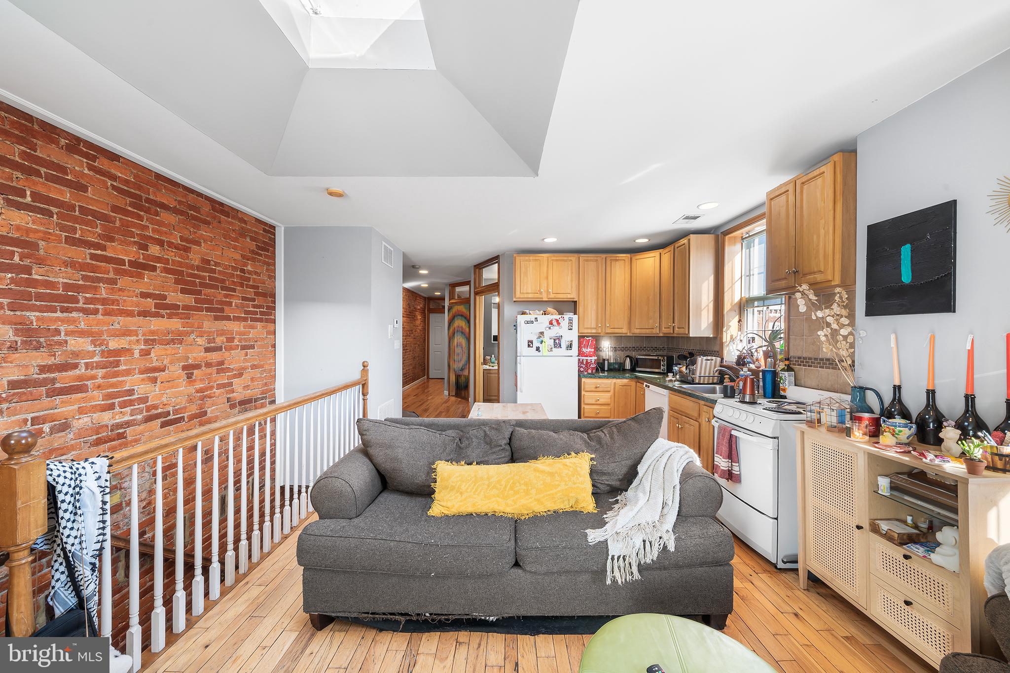 FAIRMOUNT - Residential Income