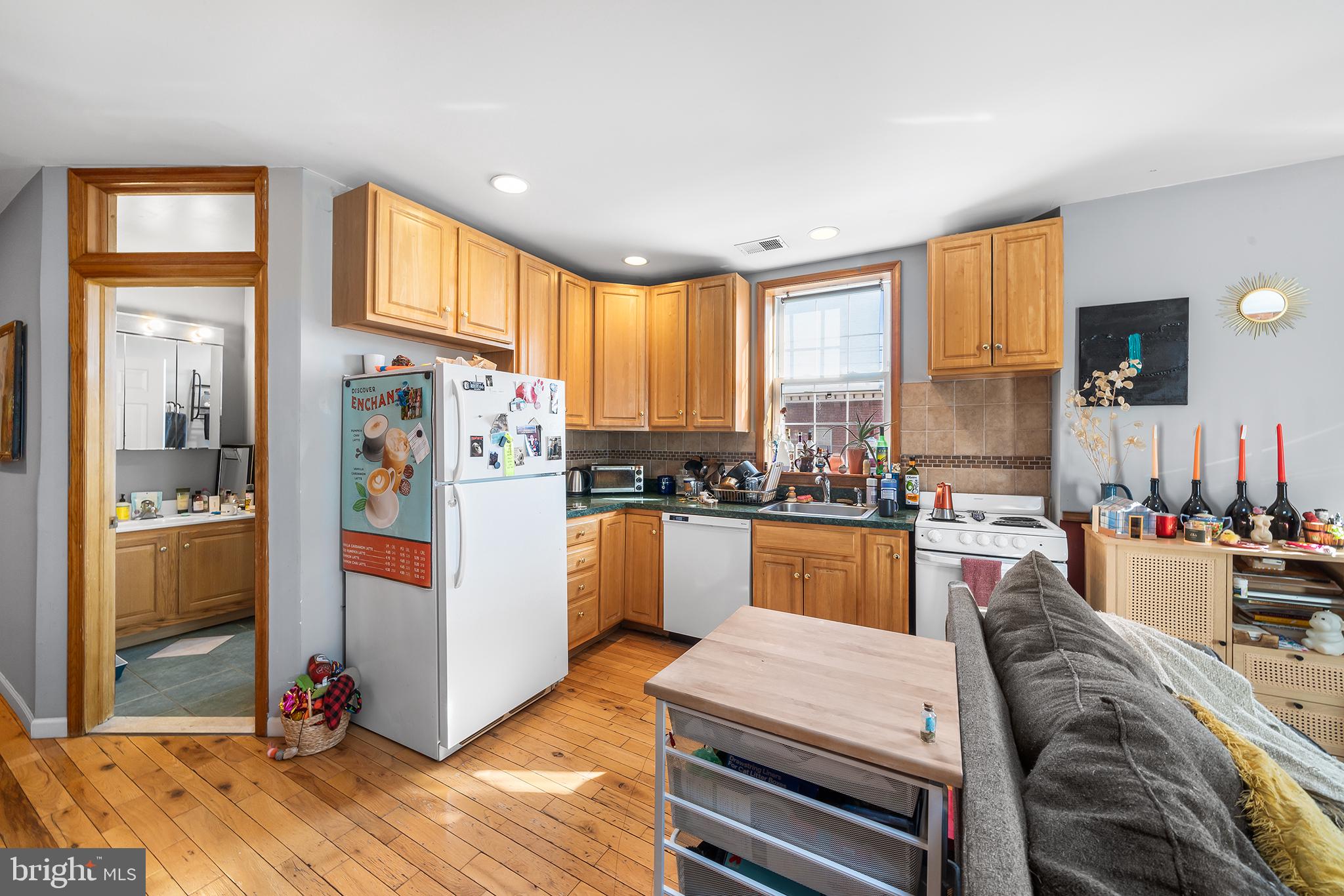 FAIRMOUNT - Residential Income