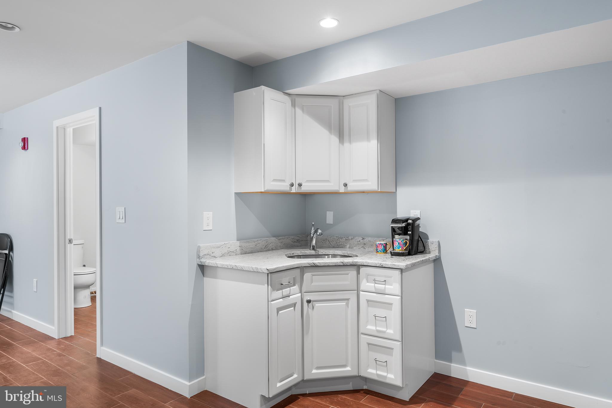 FAIRMOUNT - Residential Income