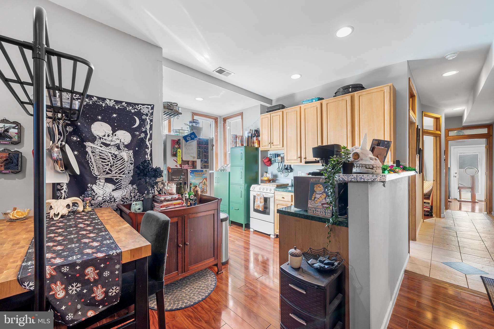 FAIRMOUNT - Residential Income