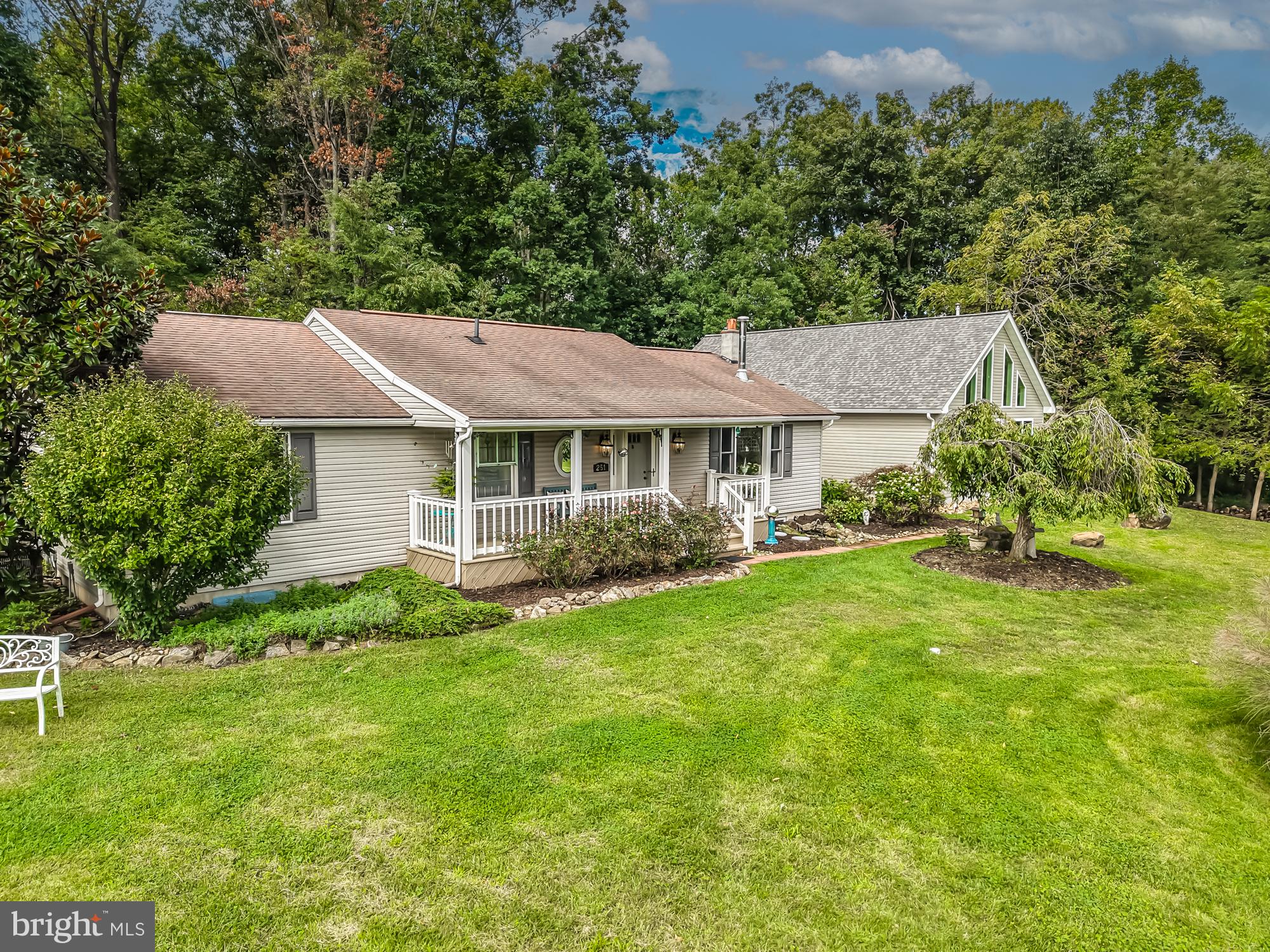 251 HIBERNIA ROAD