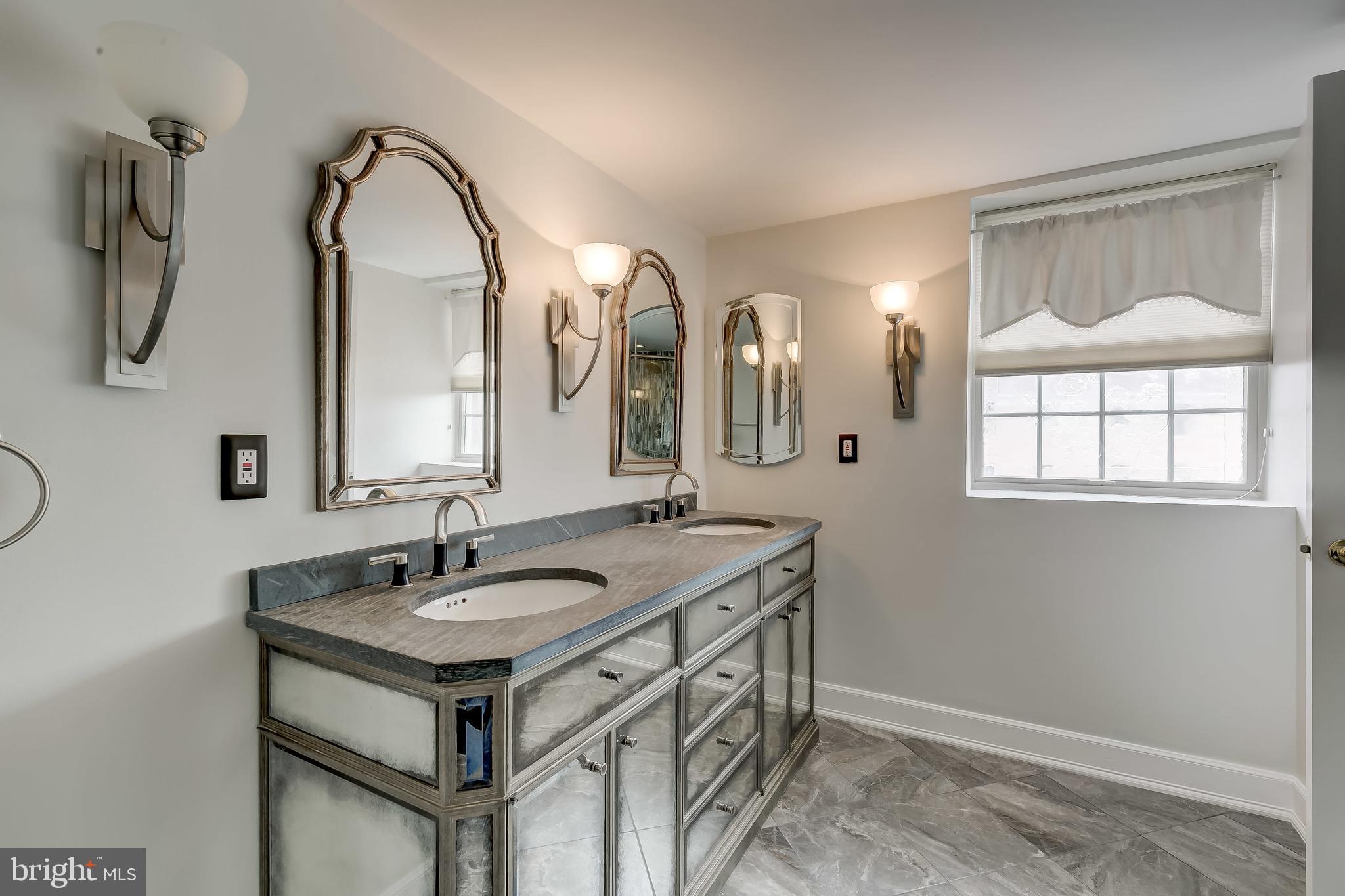 ROSSLARE RIDGE - Residential