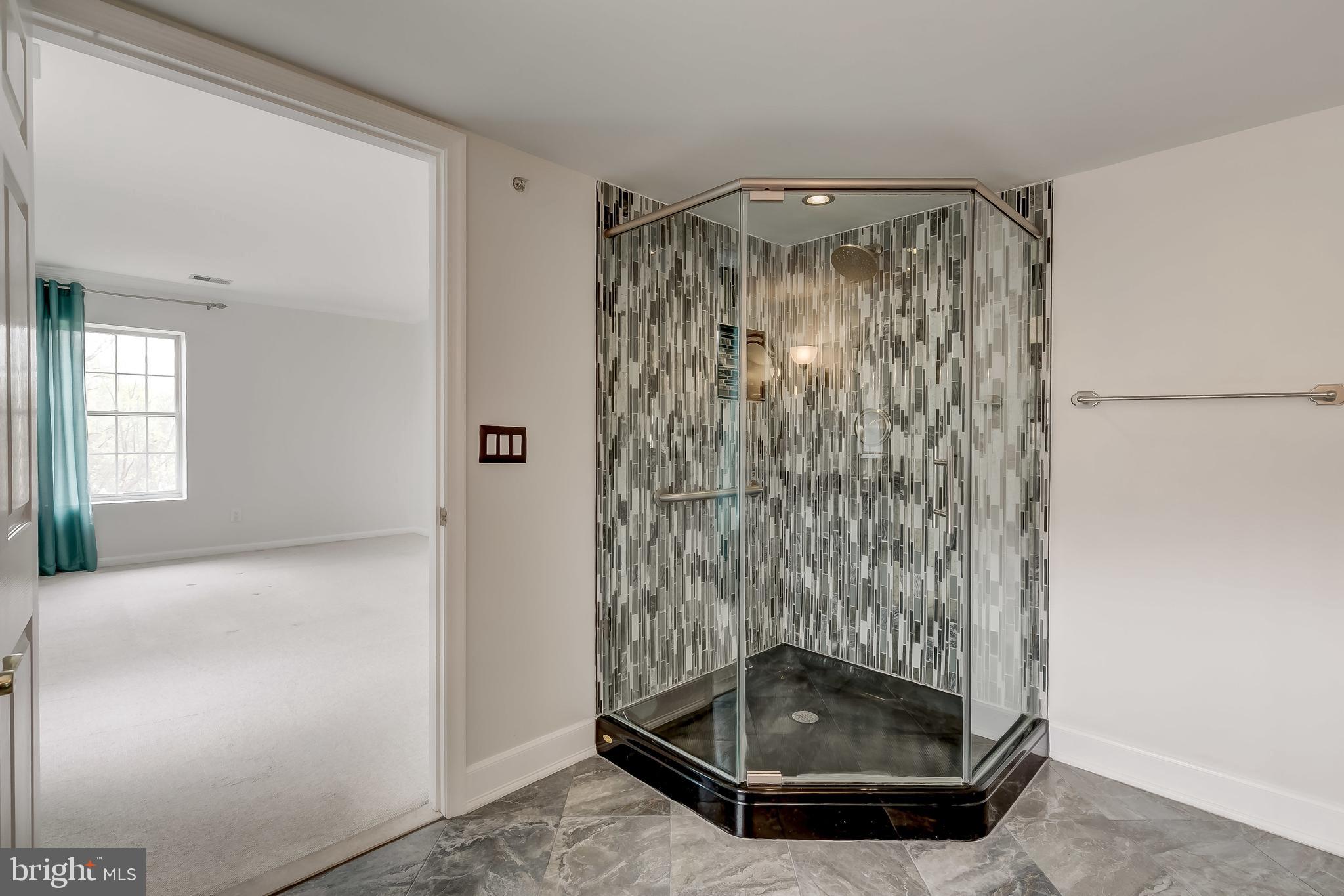 ROSSLARE RIDGE - Residential