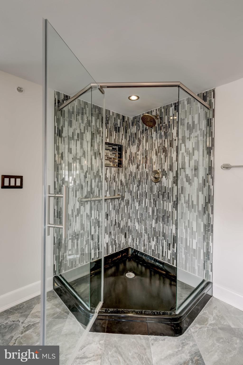 ROSSLARE RIDGE - Residential