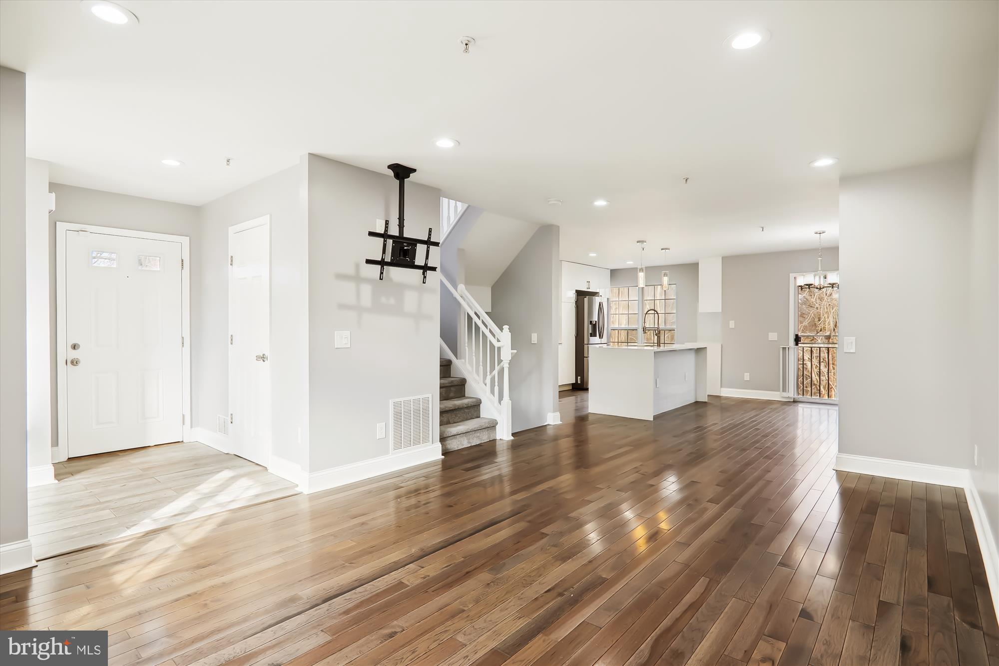 COVINGTON MANOR - Residential