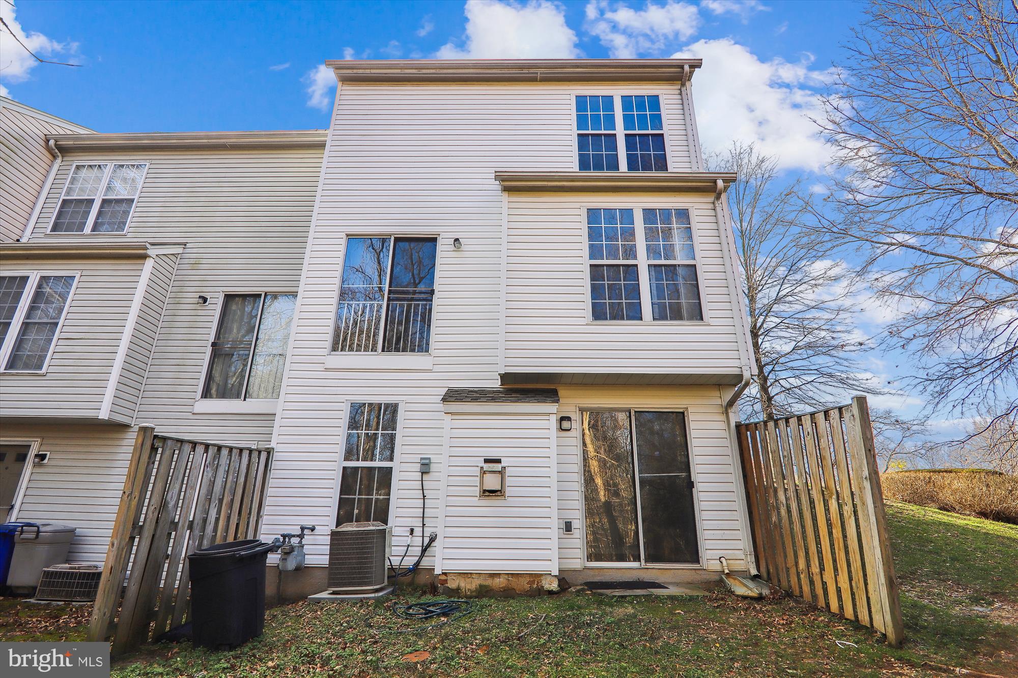 COVINGTON MANOR - Residential