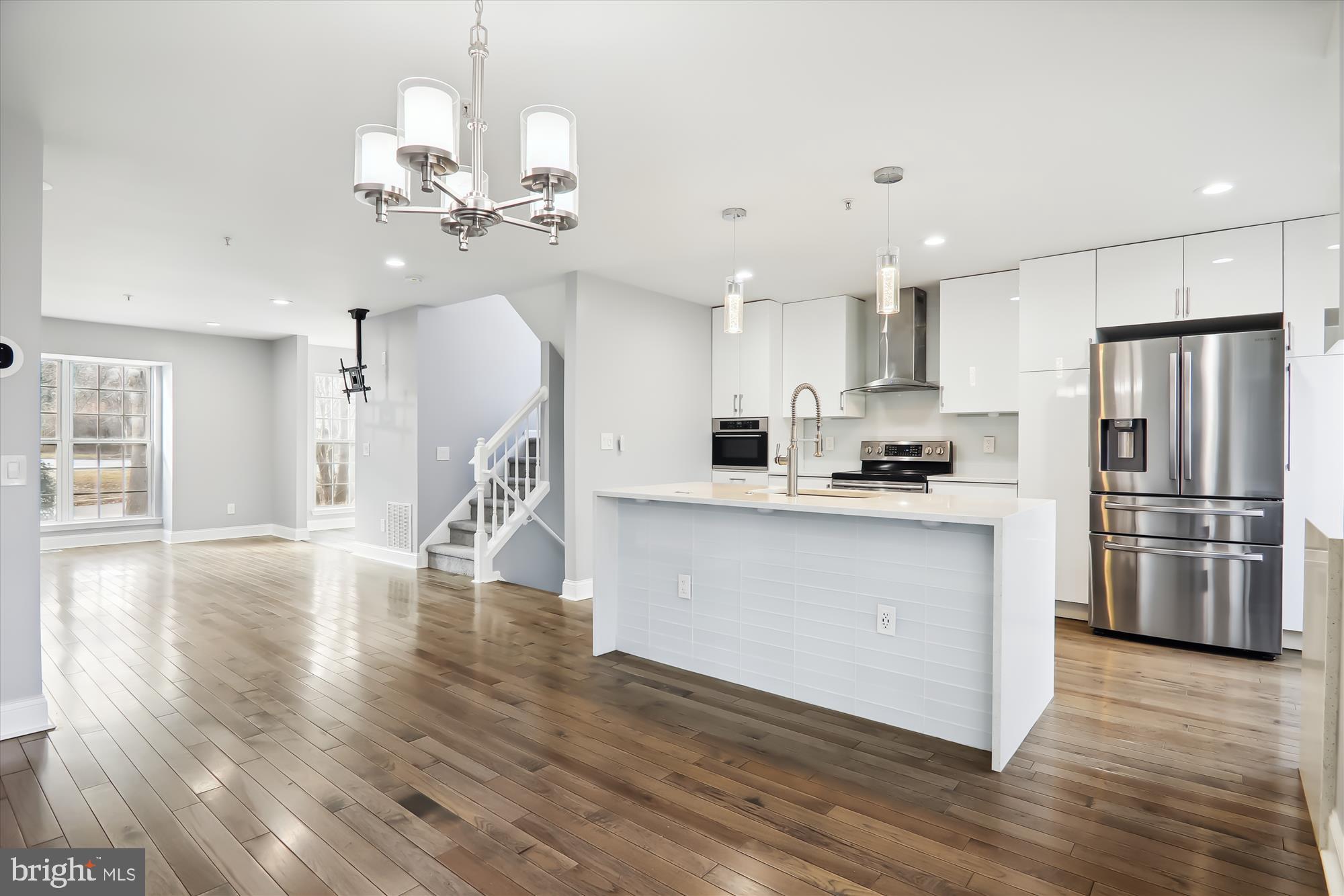 COVINGTON MANOR - Residential