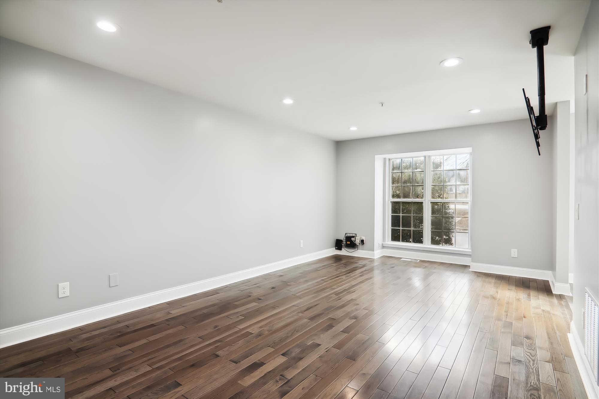 COVINGTON MANOR - Residential