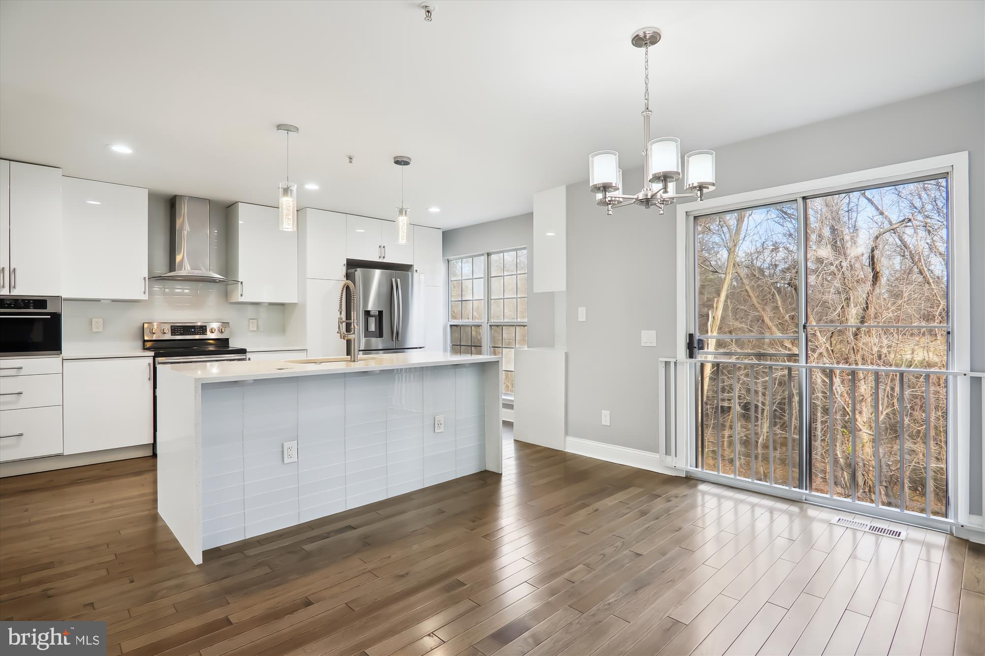 COVINGTON MANOR - Residential