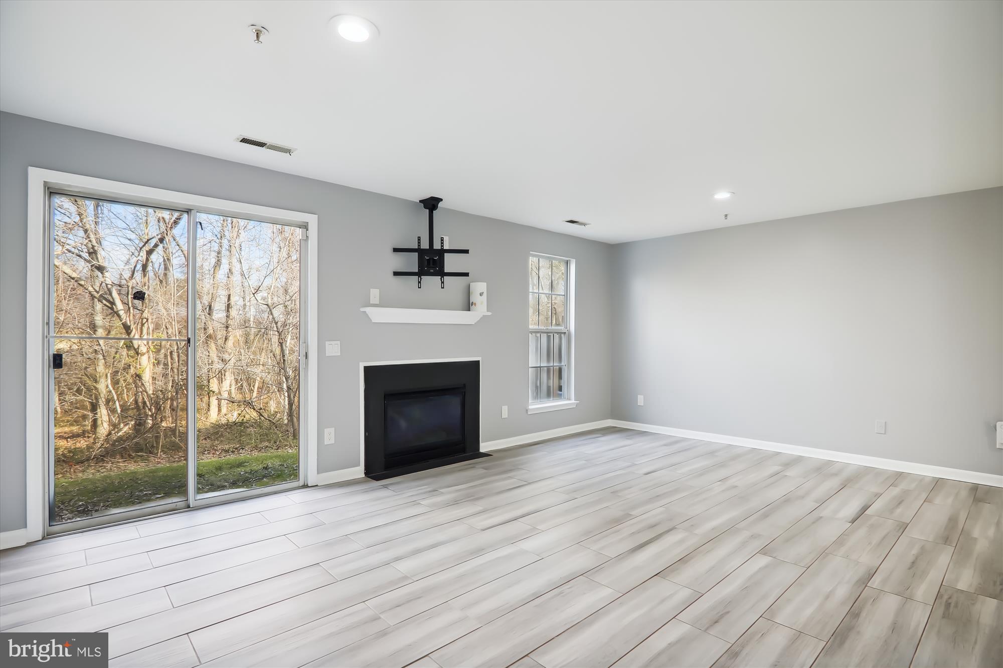 COVINGTON MANOR - Residential