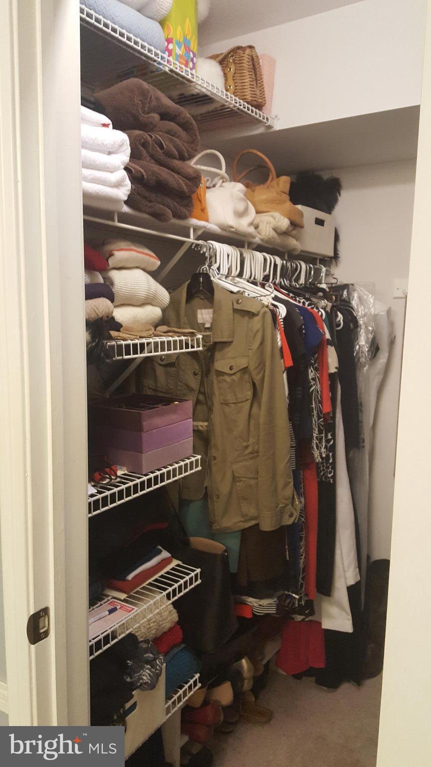 POINTE AT PARK CENTER - Residential Lease