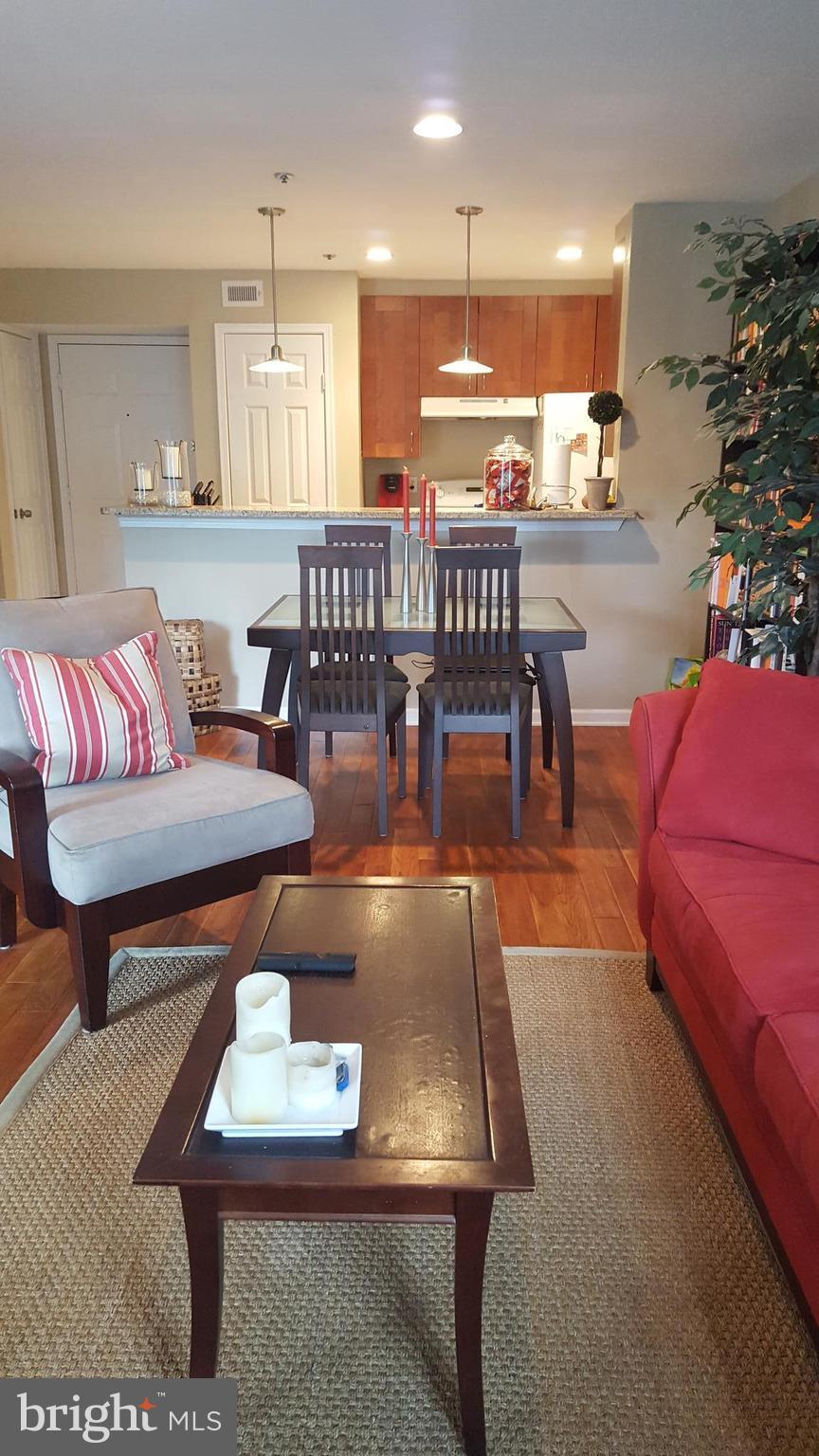 POINTE AT PARK CENTER - Residential Lease