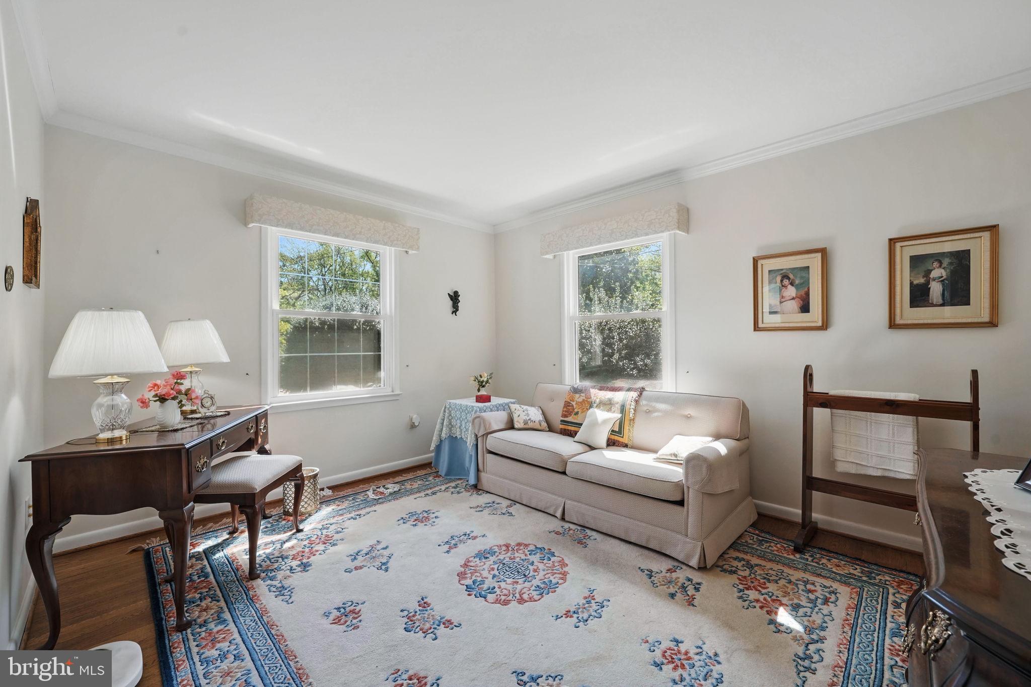 MOUNT VERNON MANOR - Residential