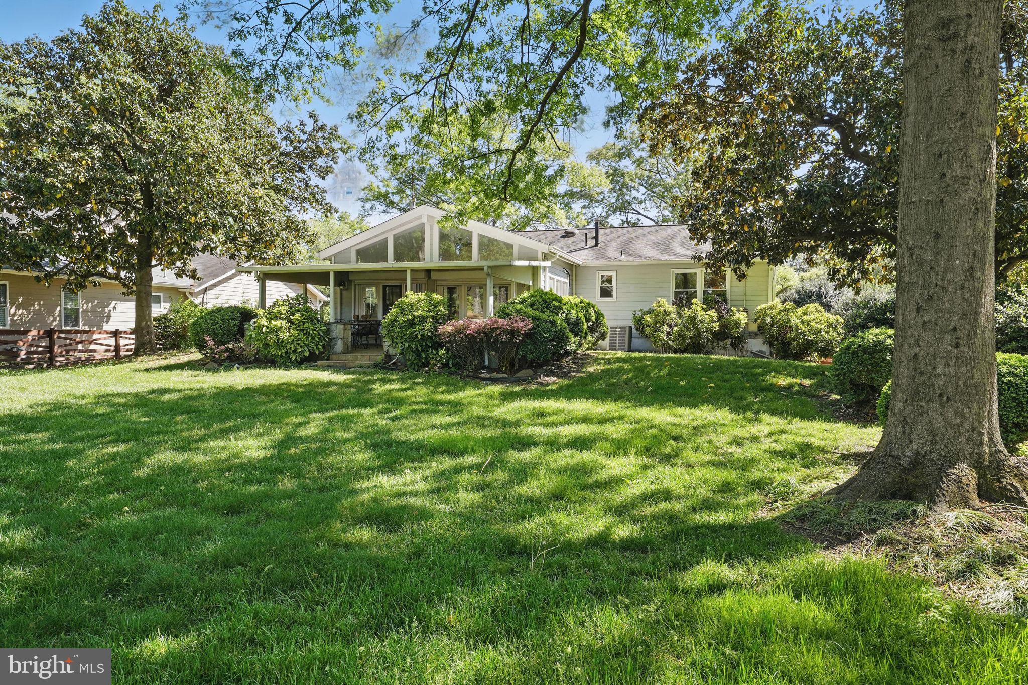 MOUNT VERNON MANOR - Residential