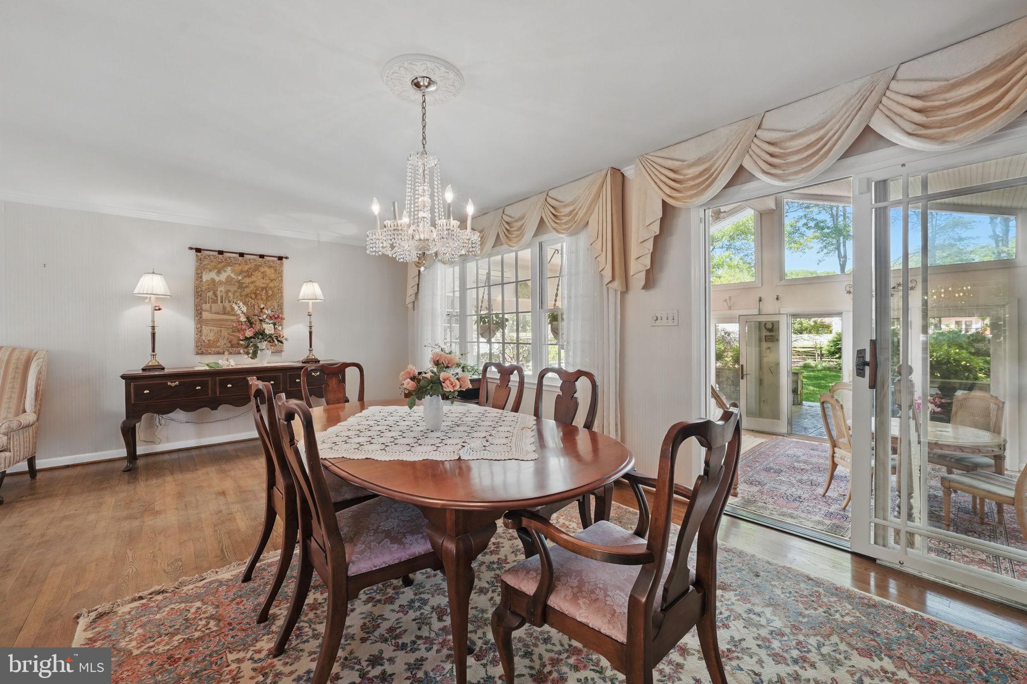 MOUNT VERNON MANOR - Residential