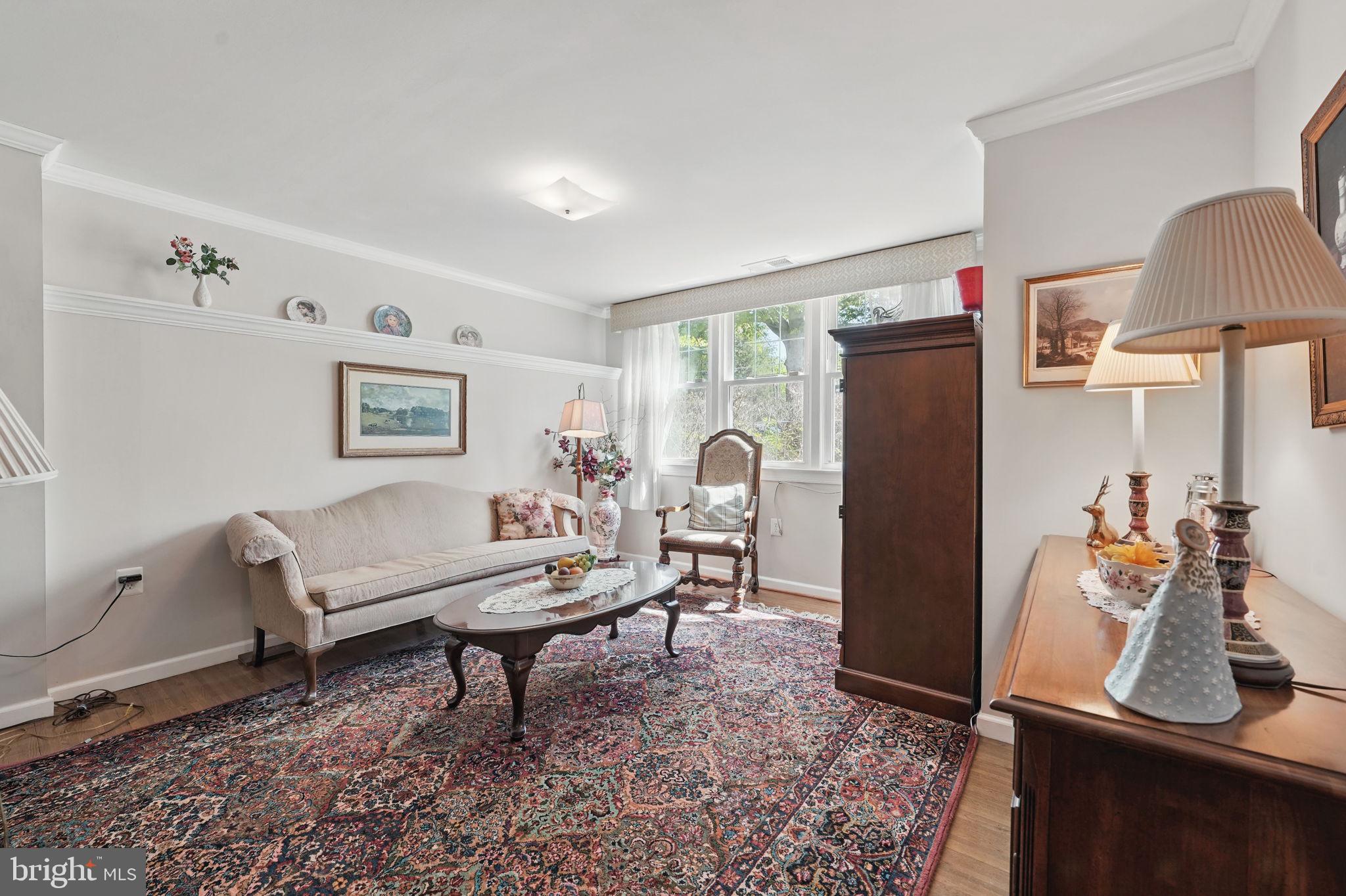 MOUNT VERNON MANOR - Residential