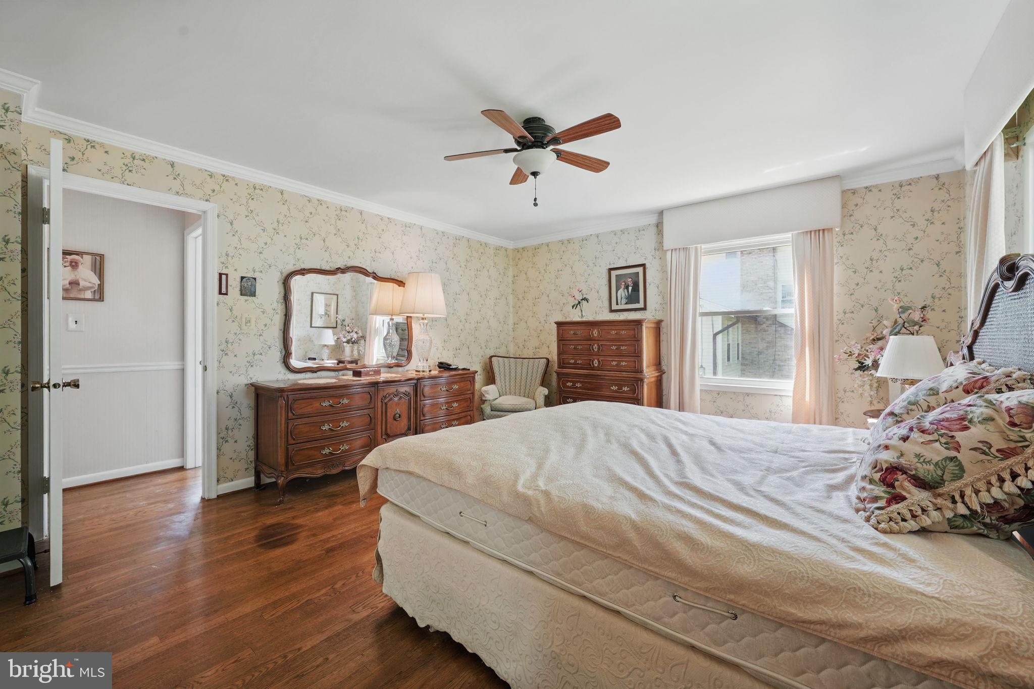 MOUNT VERNON MANOR - Residential