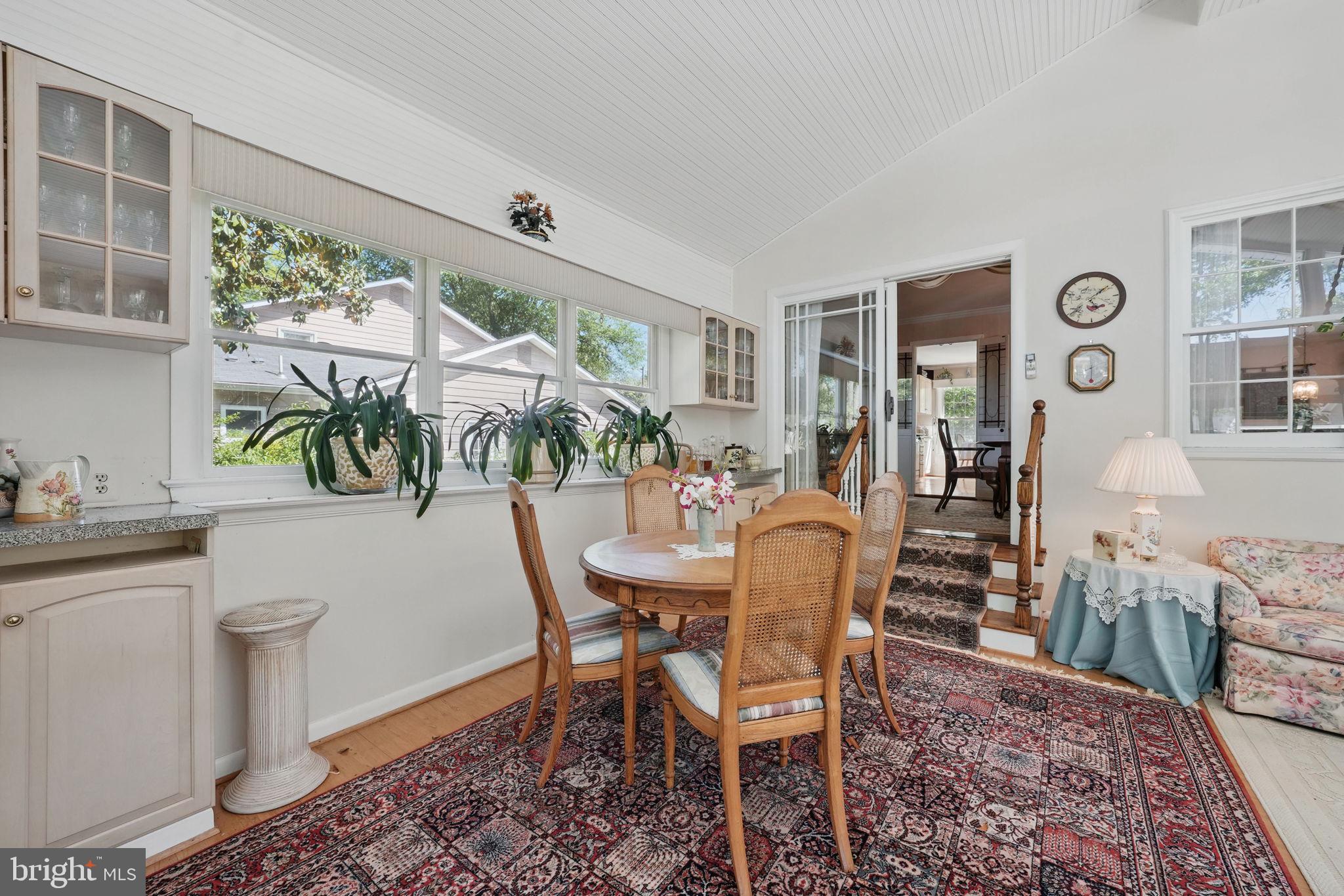 MOUNT VERNON MANOR - Residential