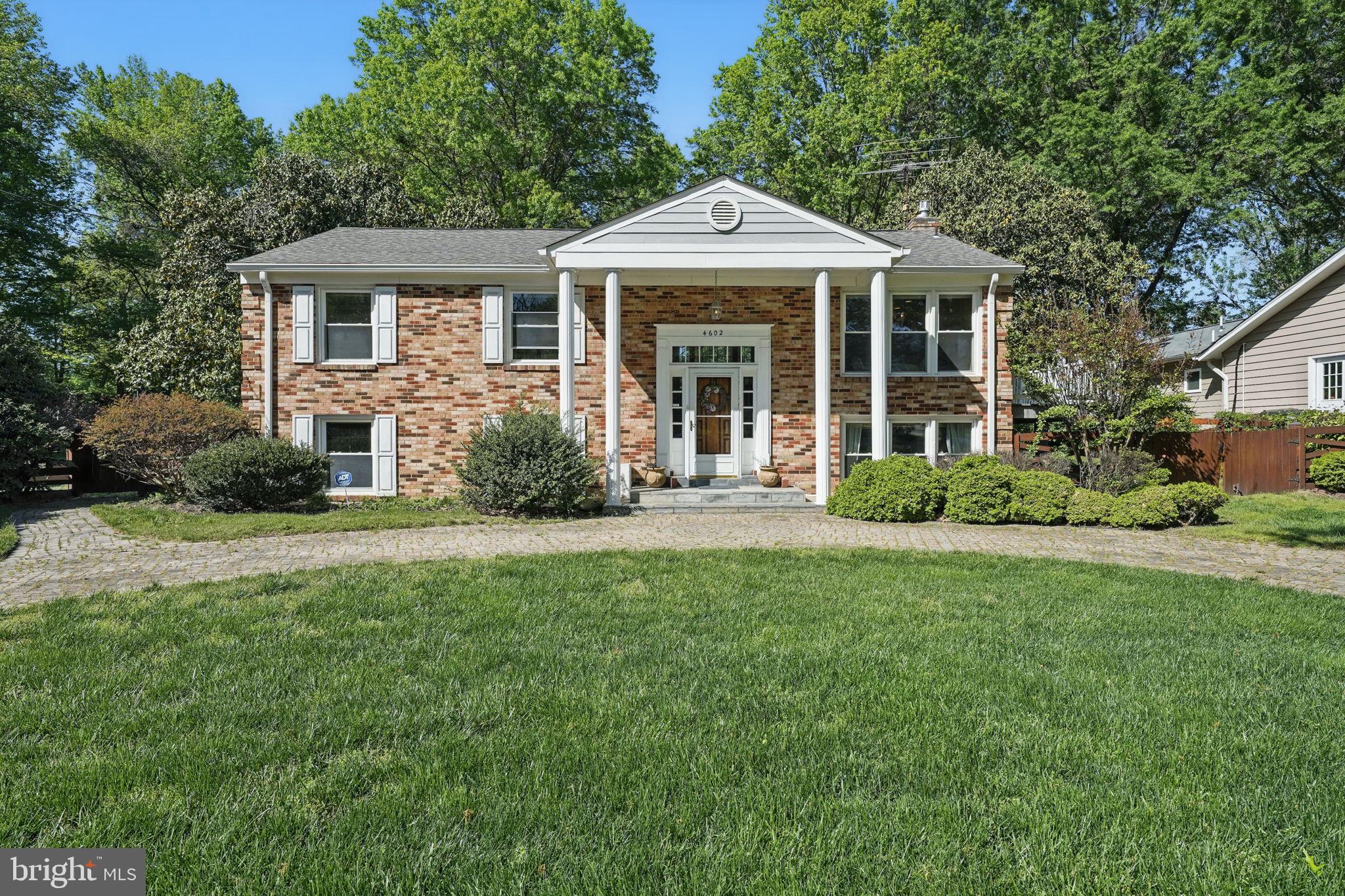 MOUNT VERNON MANOR - Residential