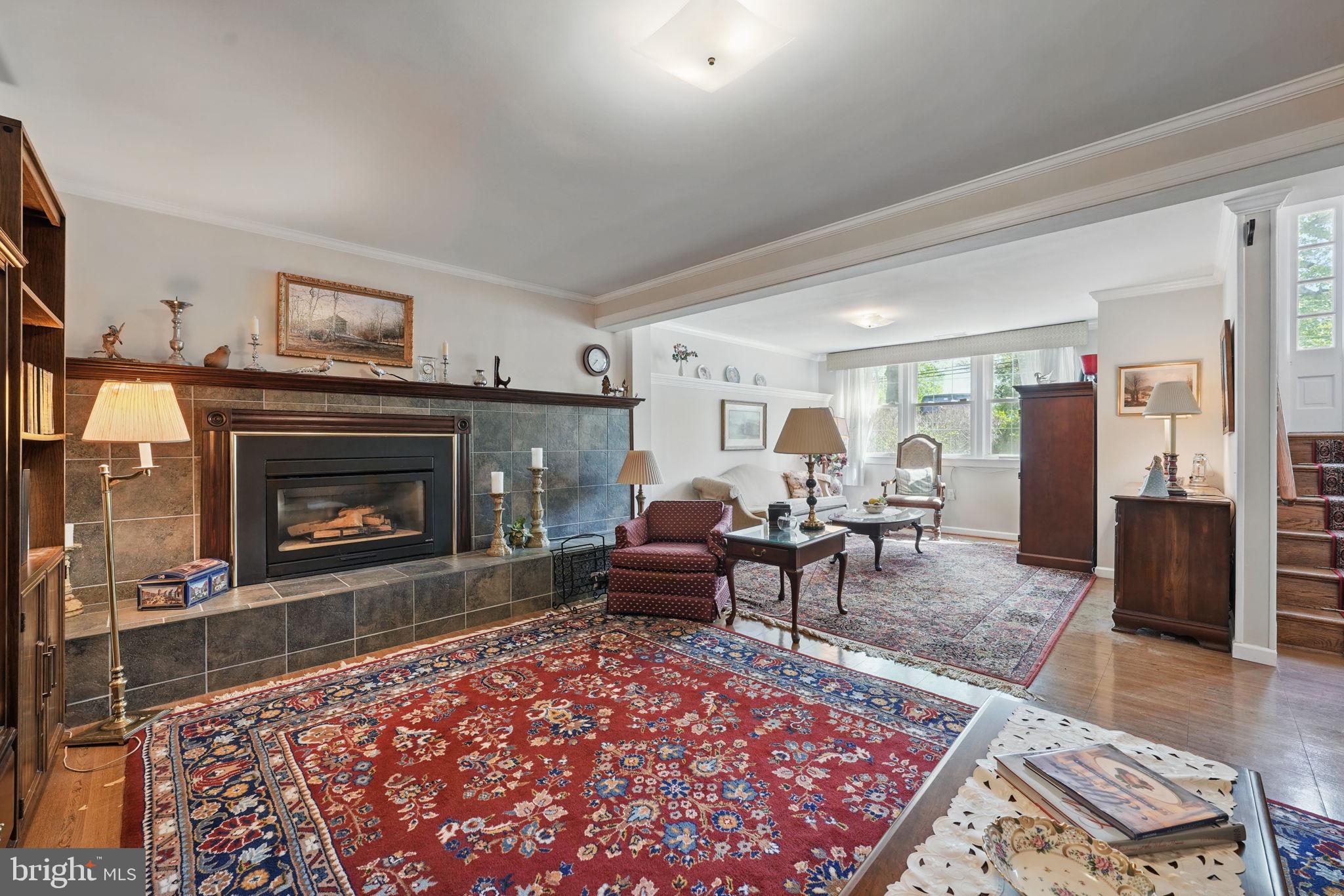 MOUNT VERNON MANOR - Residential