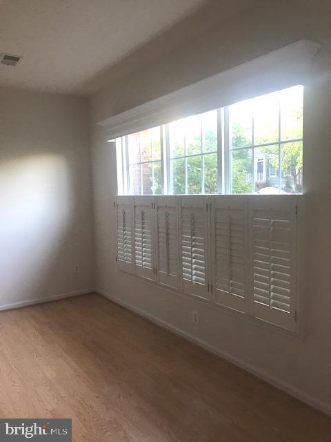 COUNTY CENTER - Residential Lease