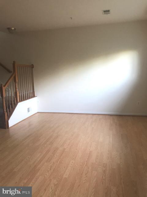 COUNTY CENTER - Residential Lease