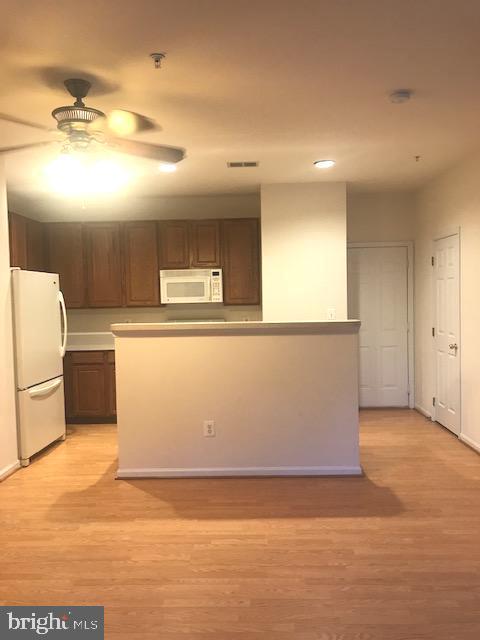 COUNTY CENTER - Residential Lease