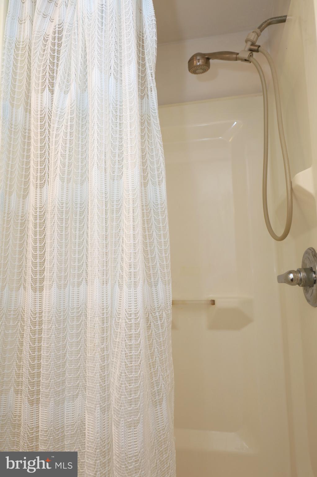 SPRINGFIELD OAKS - Residential