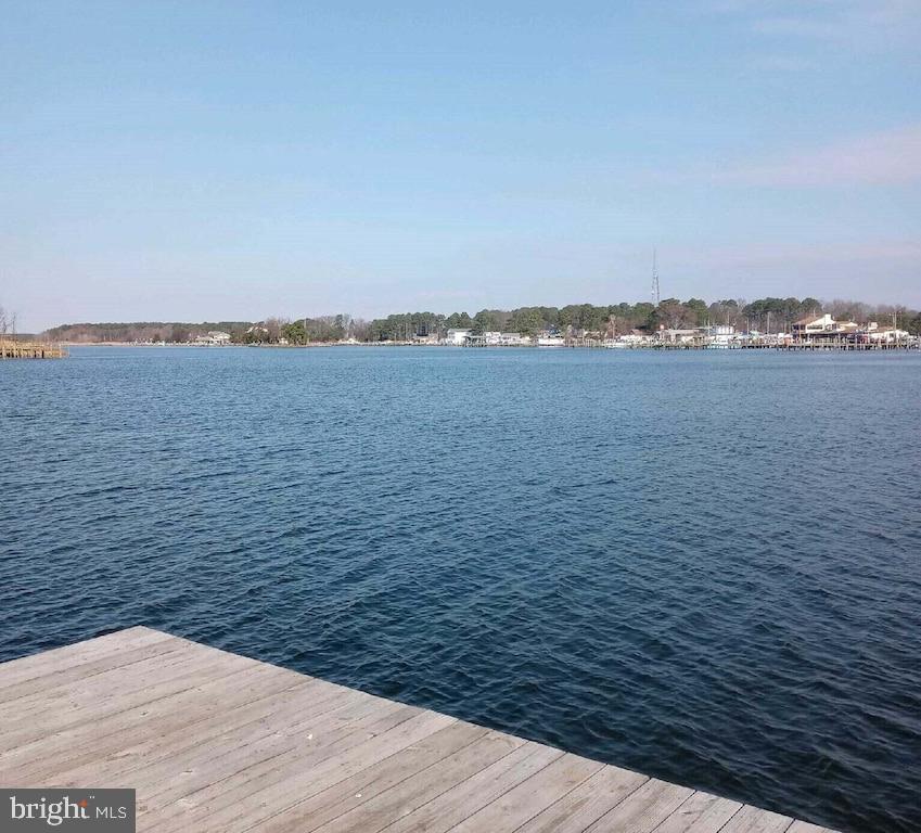 COBB ISLAND - Residential