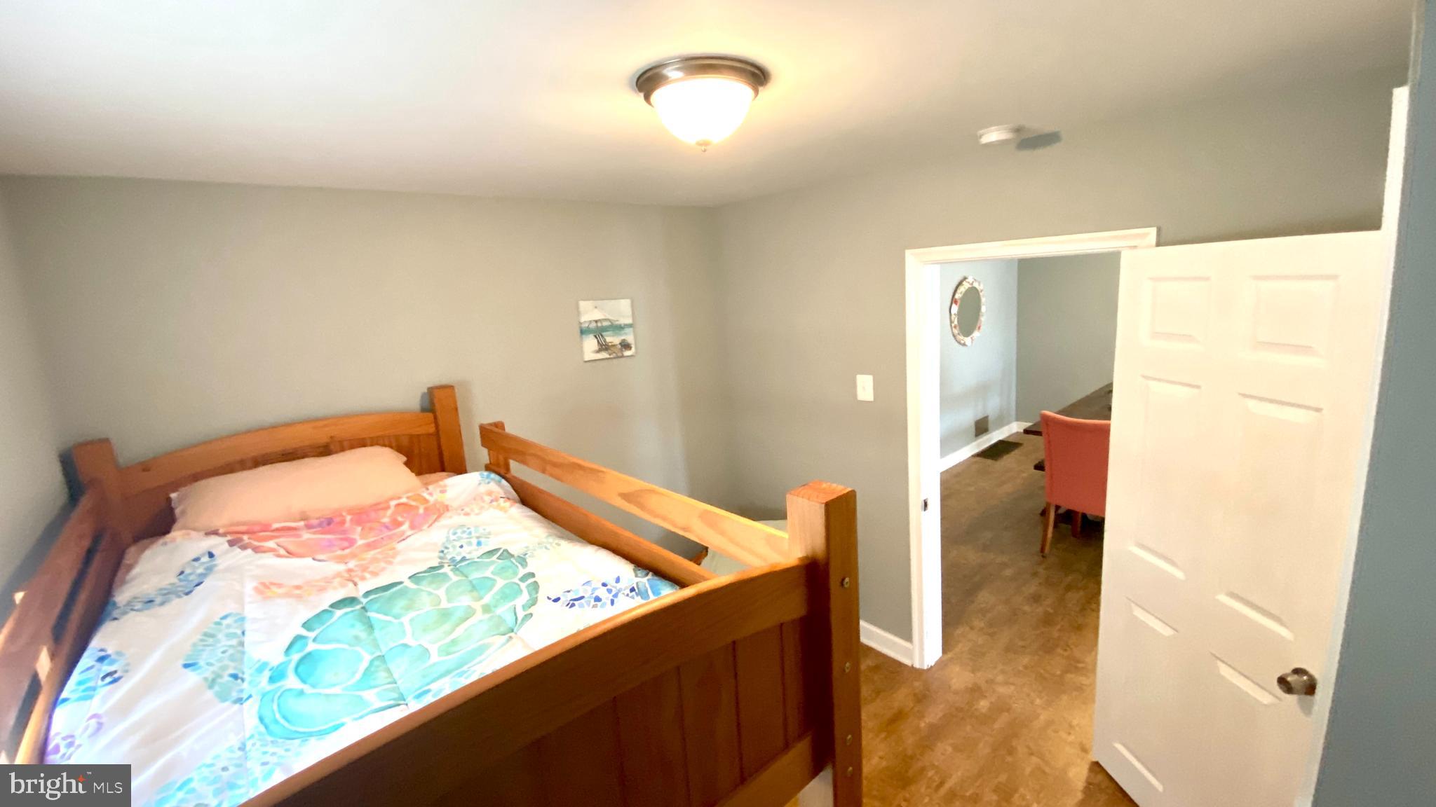 COBB ISLAND - Residential