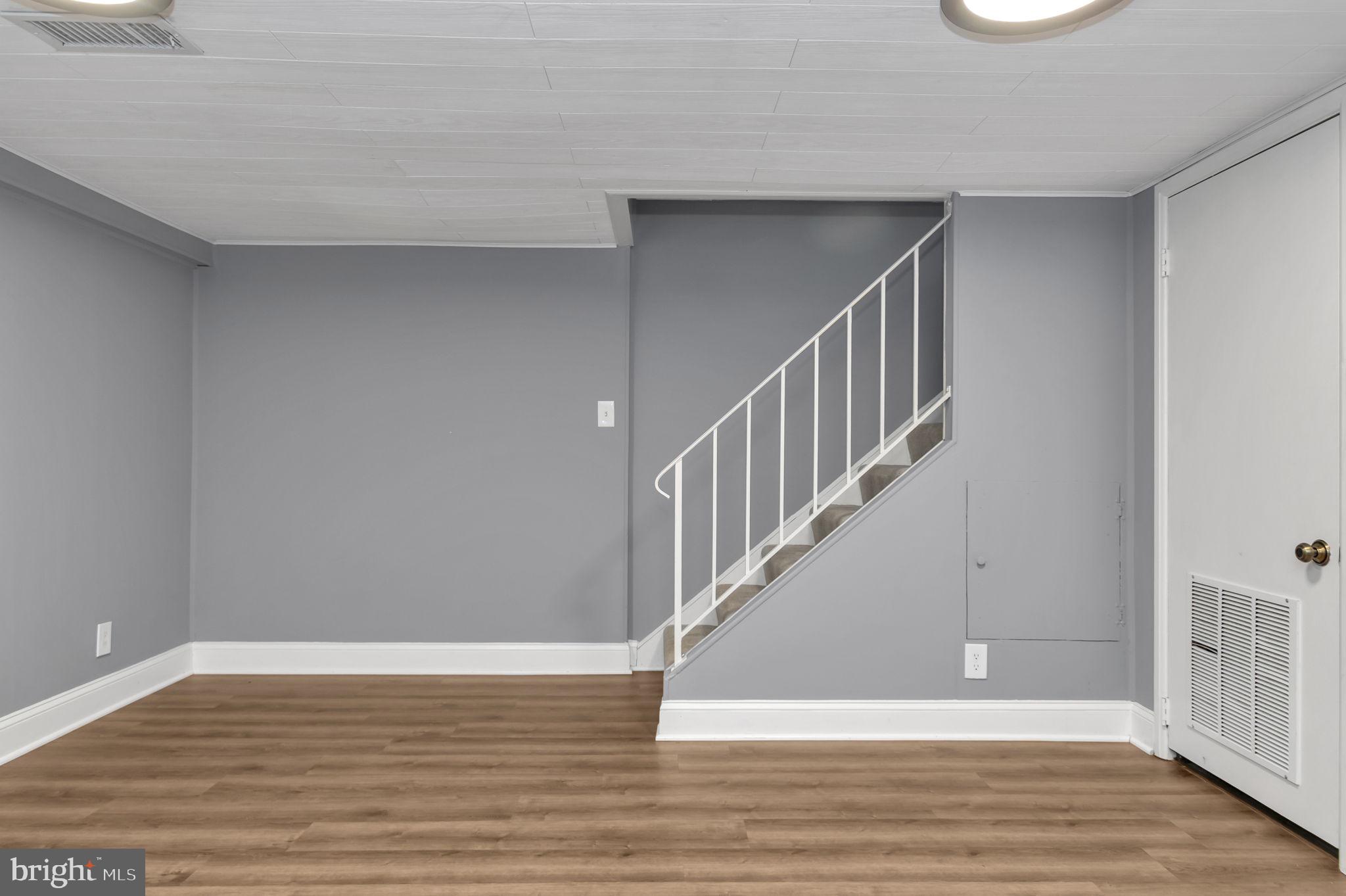 FAIRLINGTON GREEN - Residential Lease