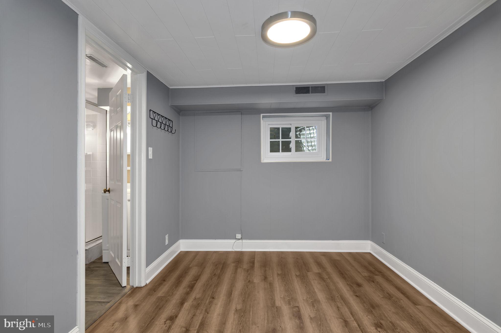 FAIRLINGTON GREEN - Residential Lease