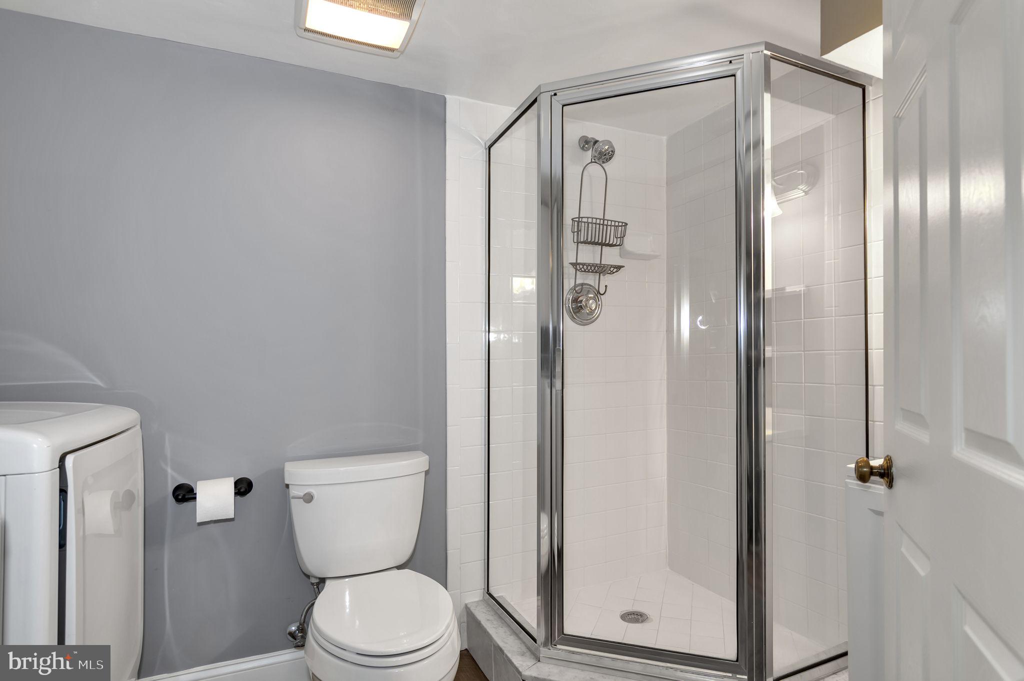 FAIRLINGTON GREEN - Residential Lease