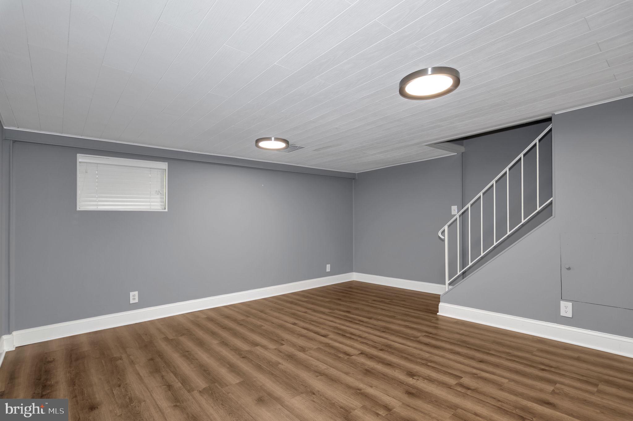 FAIRLINGTON GREEN - Residential Lease