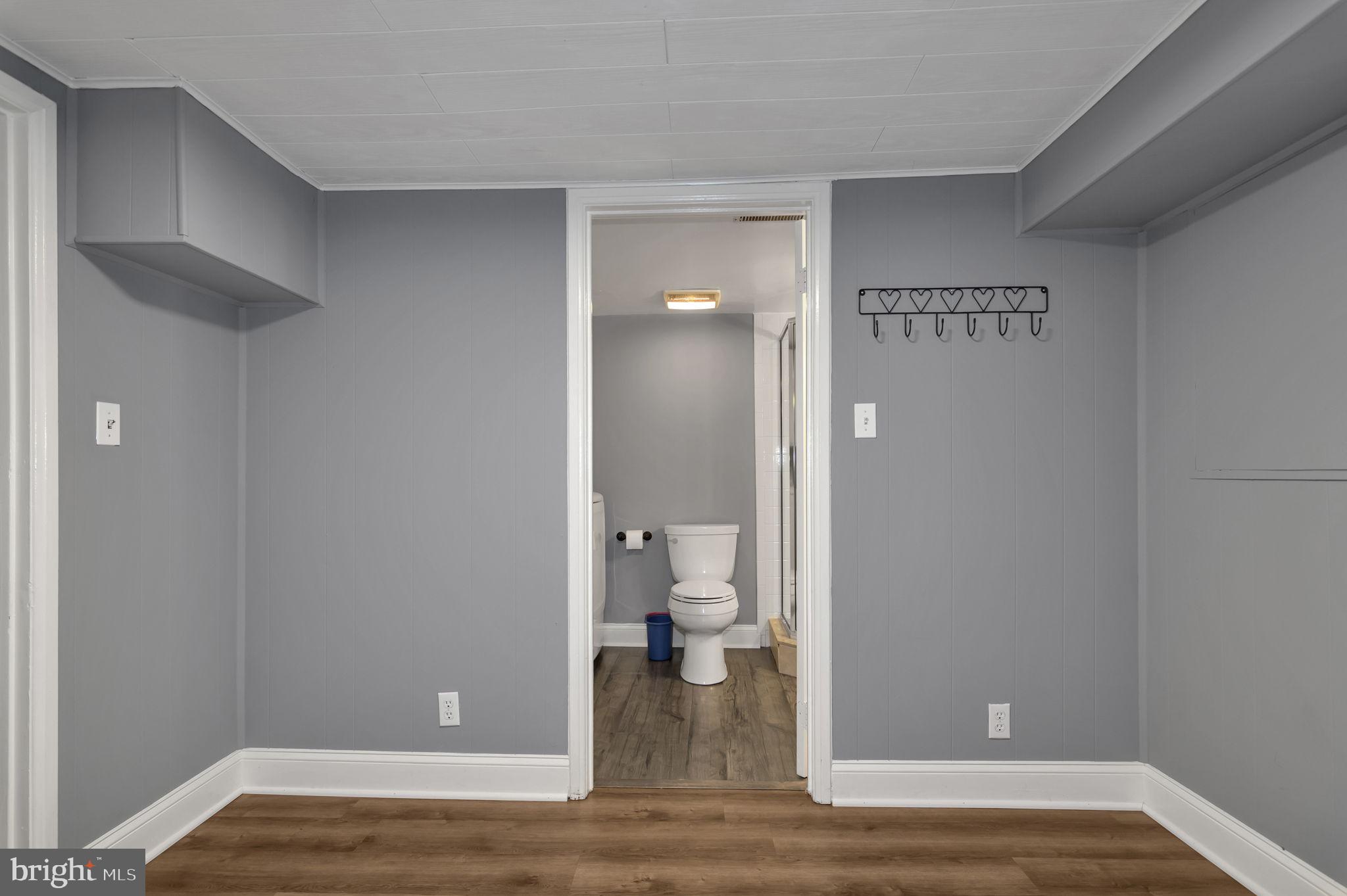 FAIRLINGTON GREEN - Residential Lease